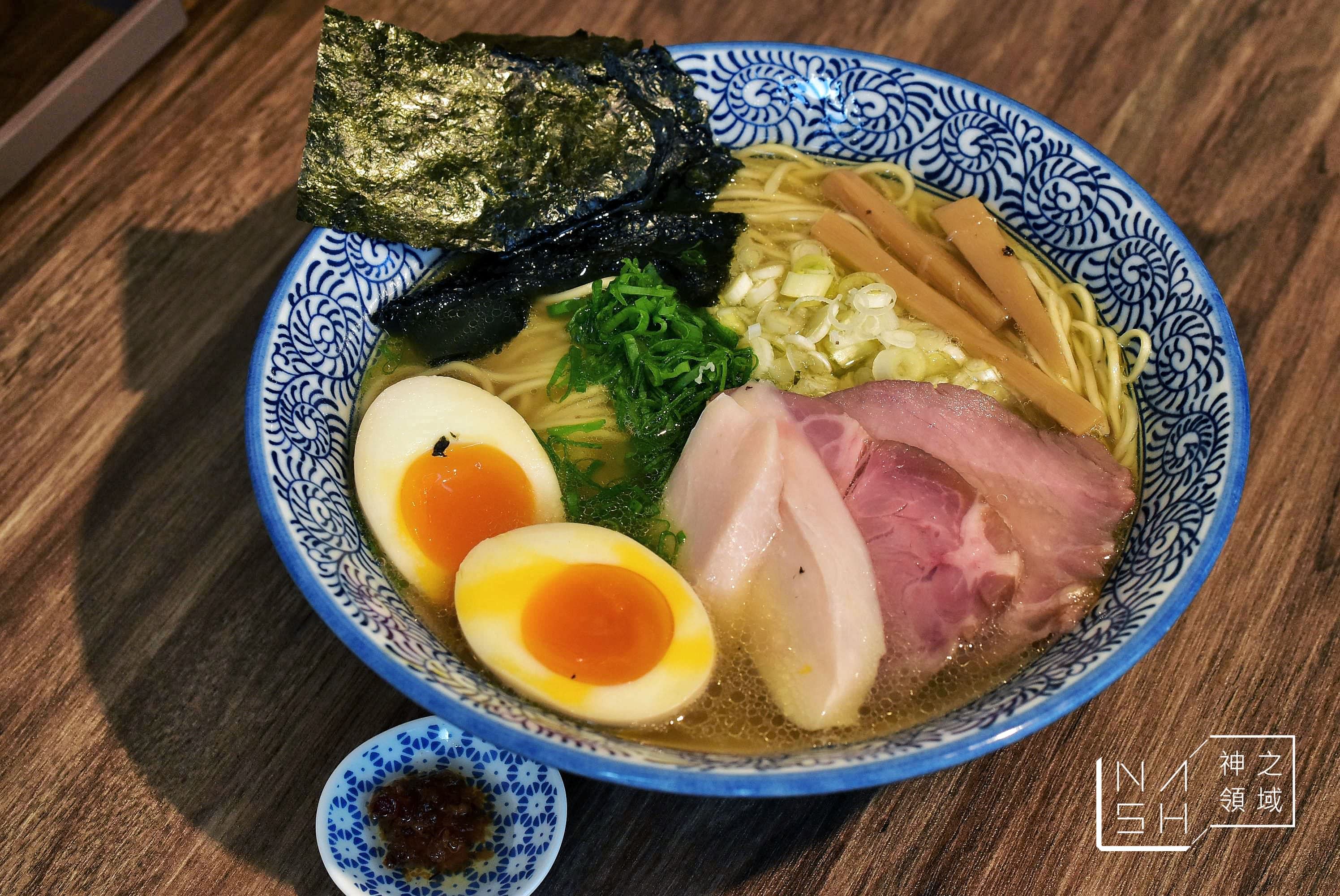 捷運中山附近美食｜麵屋一燈台北店 重油重鹹的日本拉麵