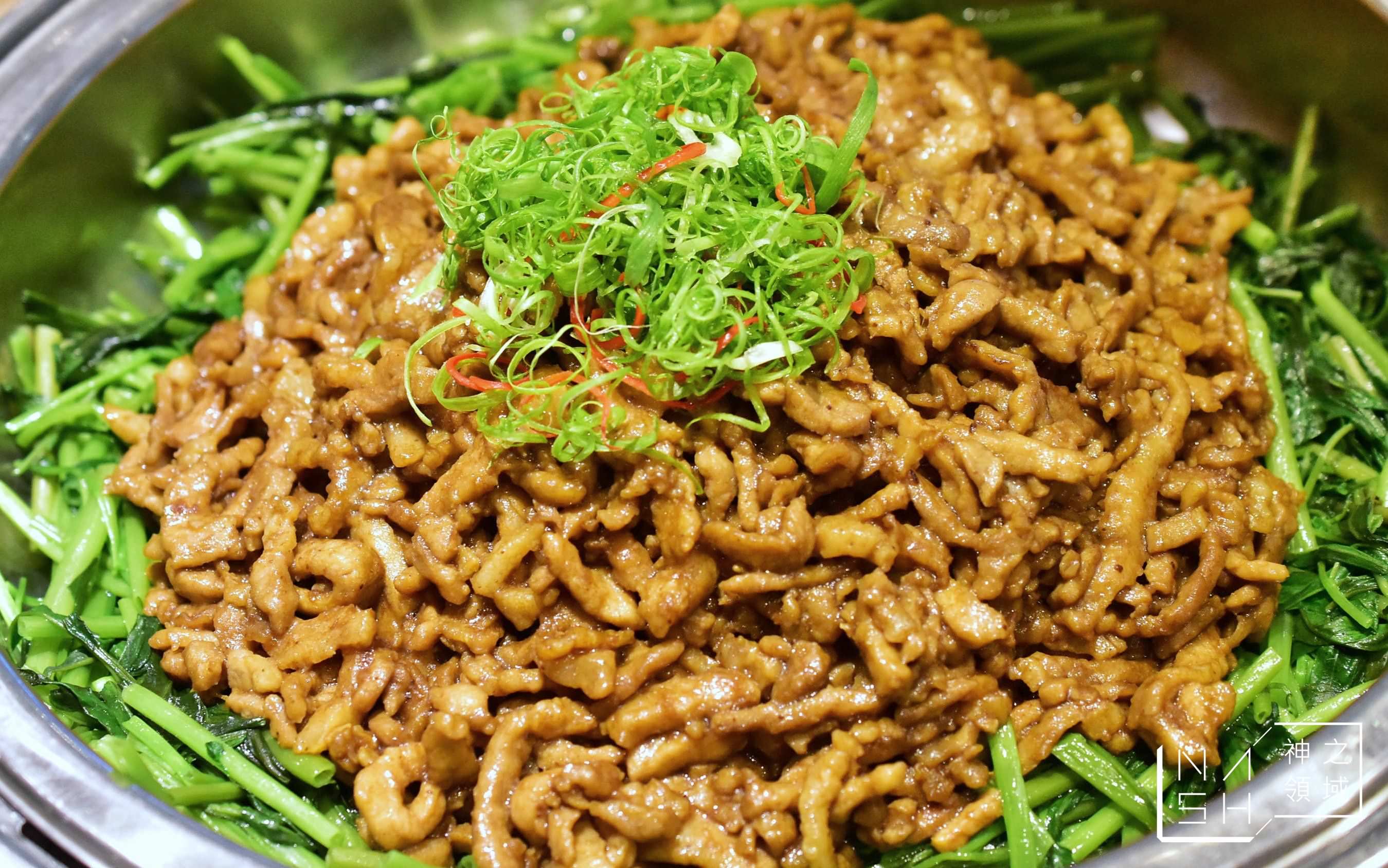 藍天麗池綠波廊