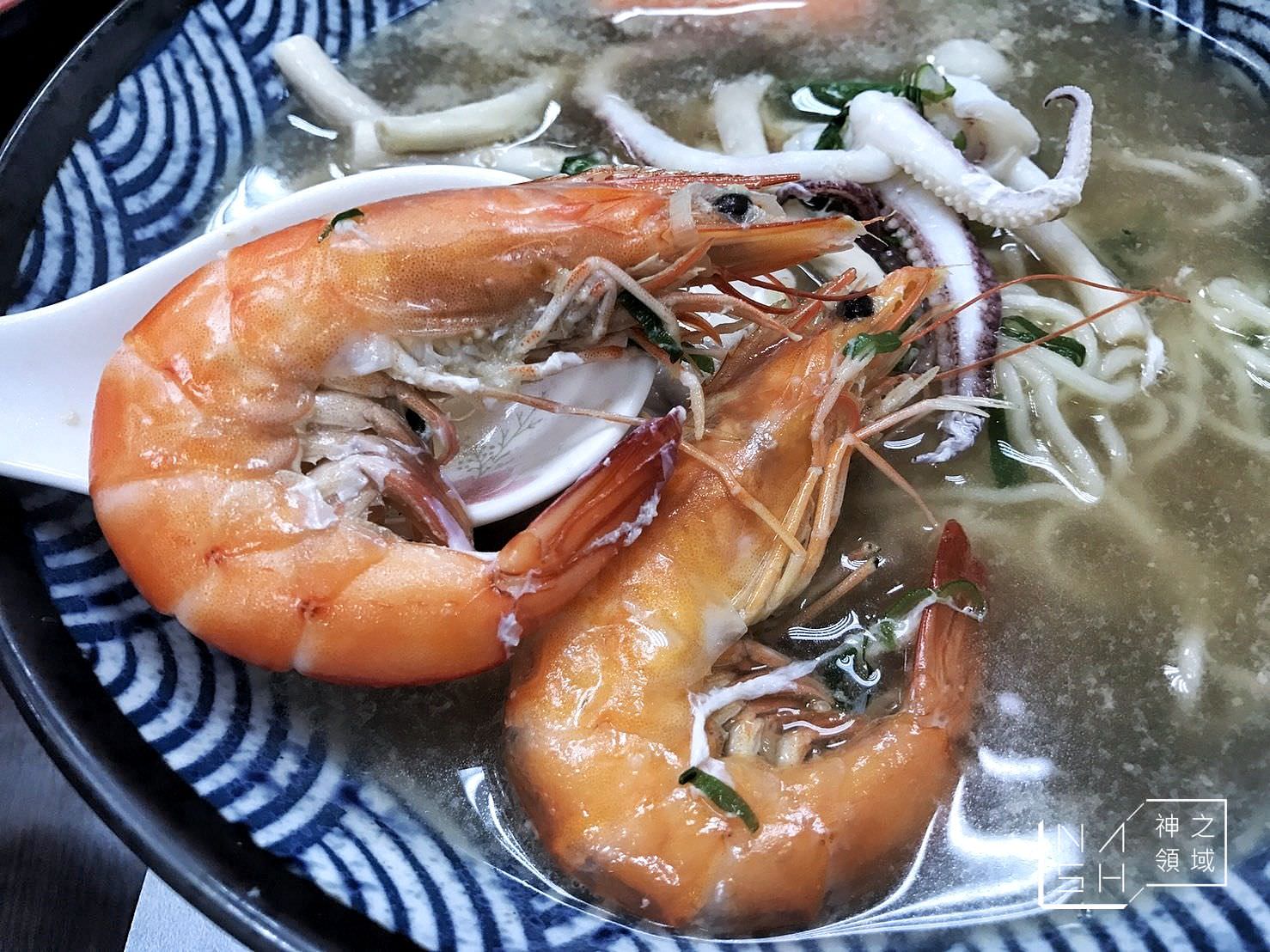 捷運民權西路站拉麵推薦｜小珍園拉麵 激推!豪邁過癮海鮮拉麵