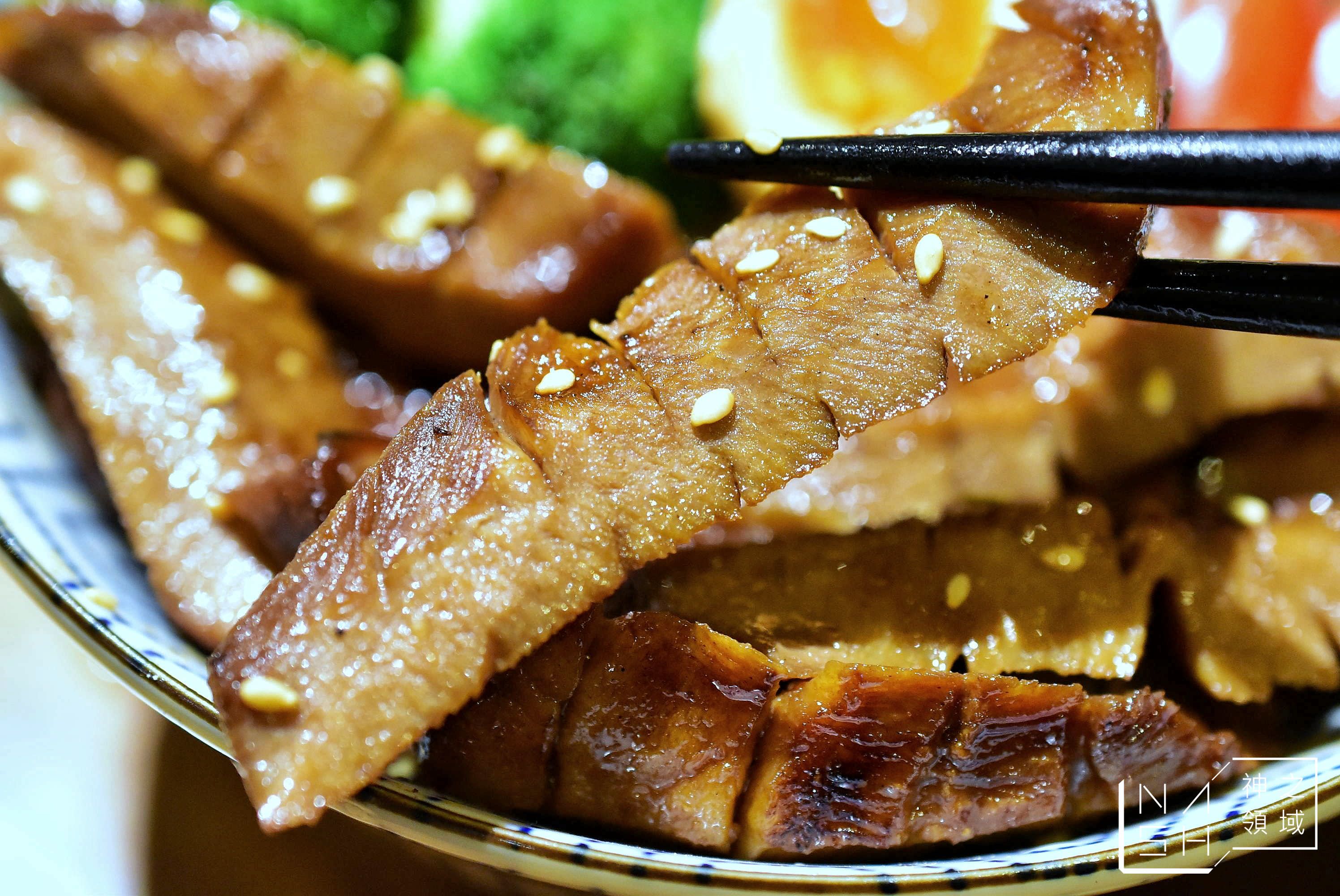 惡犬燒肉丼,惡犬食堂