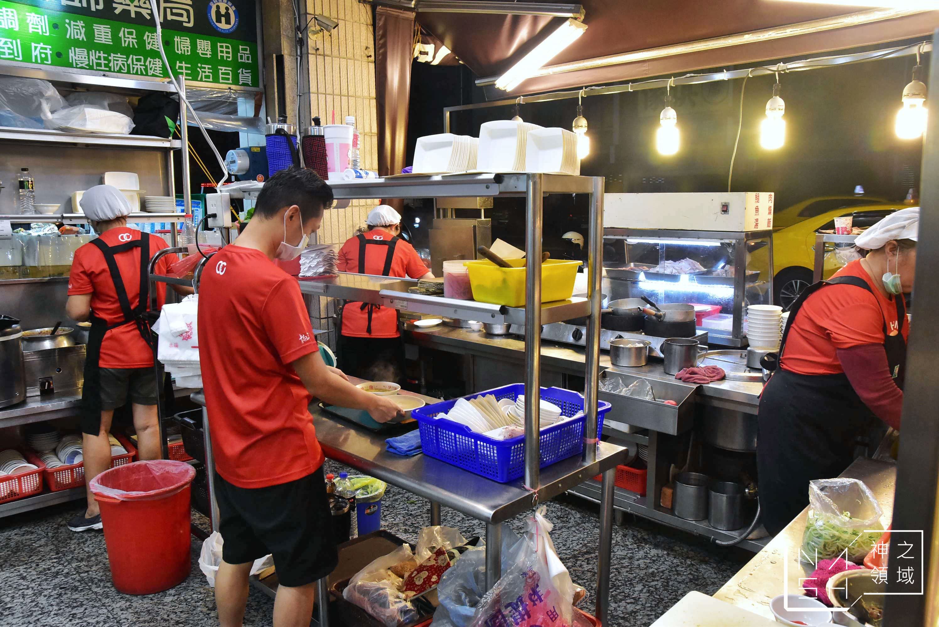 柏弘肉燥飯,柏弘老店過魚湯,老店柏弘肉燥