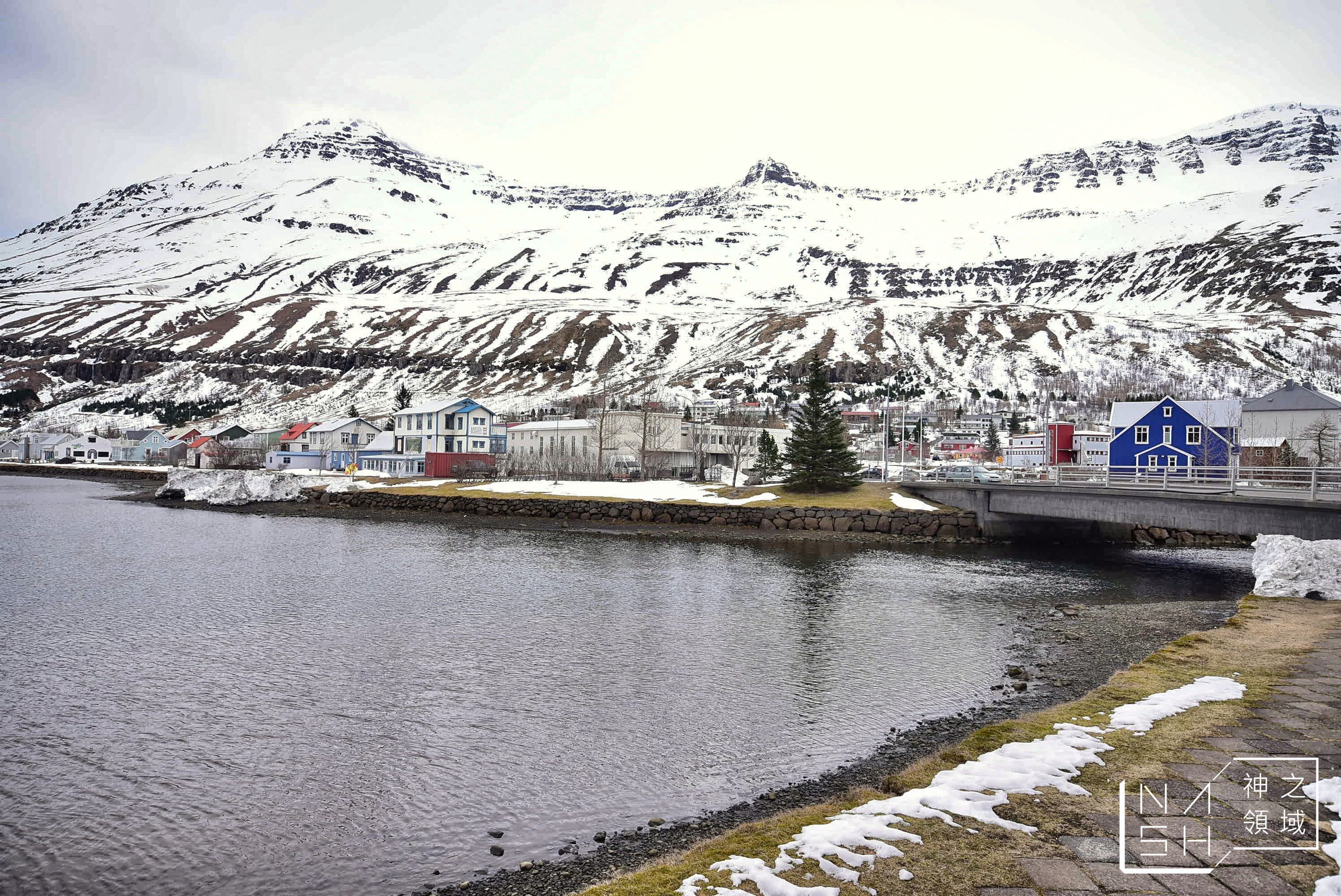 冰島自由行環島景點推薦,塞濟斯菲厄澤,Seydisfjordur,冰島東部峽灣小鎮,白日夢冒險王滑板公路