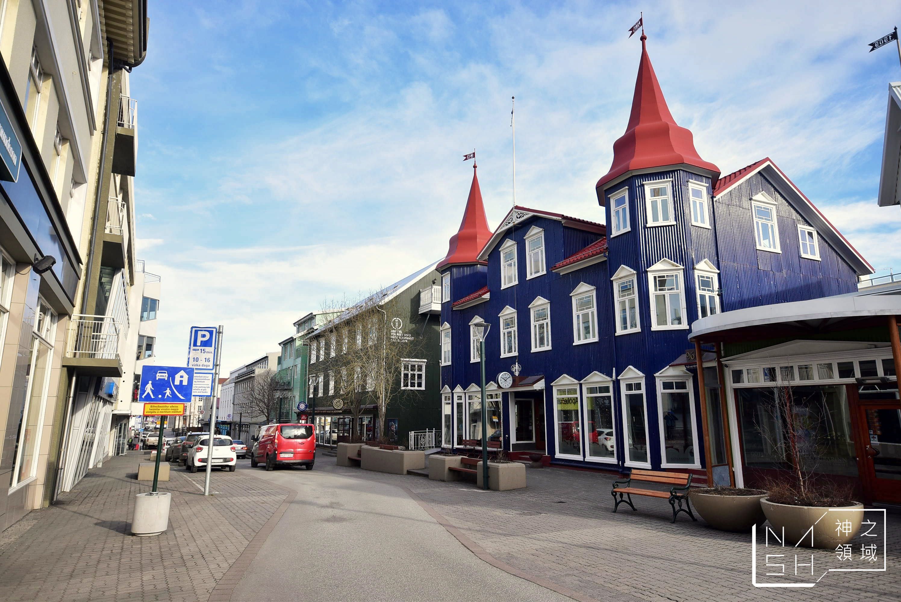 冰島自由行環島景點推薦,阿克雷里,Akureyri,阿克雷里教堂,阿克雷里紅綠燈