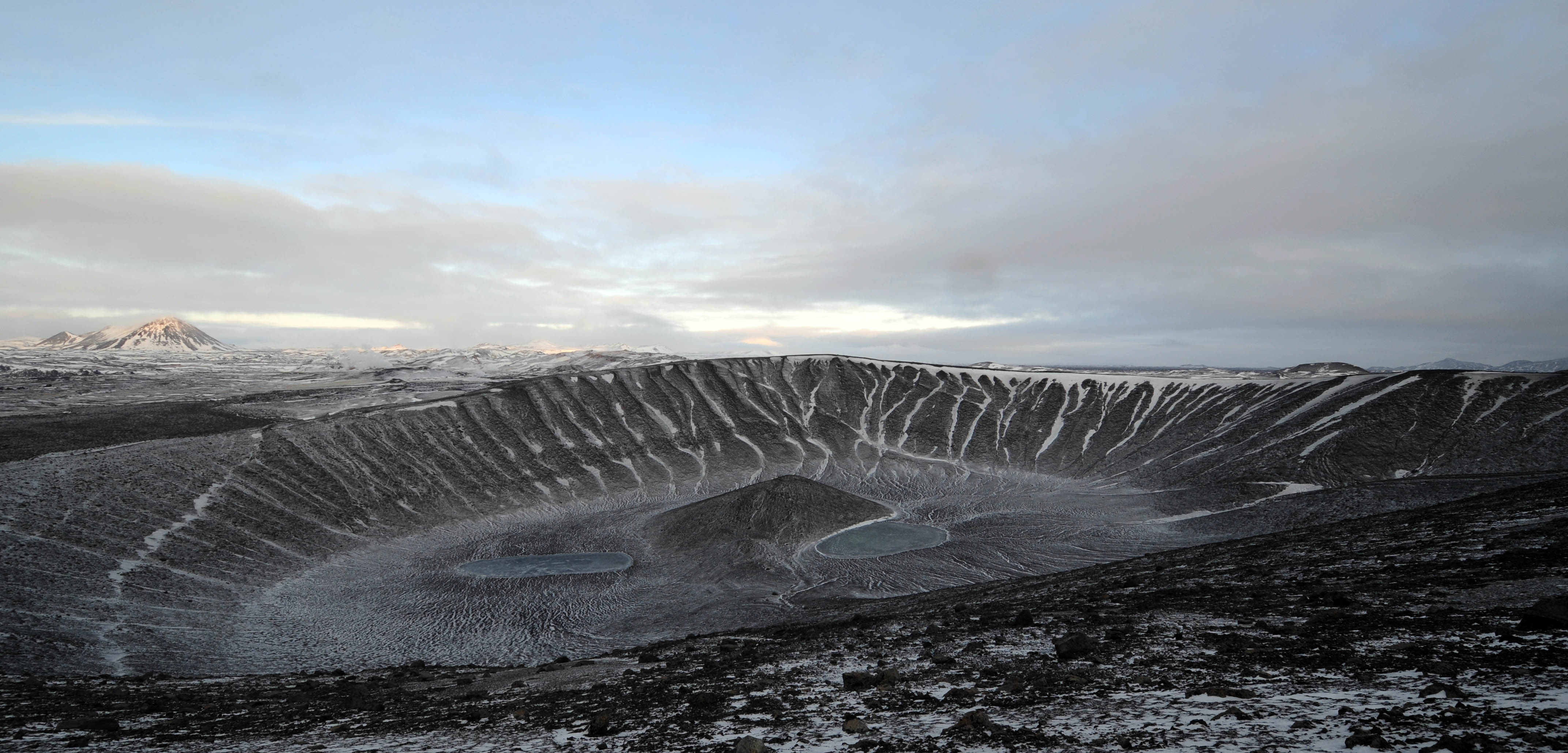 冰島米湖景點推薦,Heverfjall,惠爾火山,冰島自由行環島景點 @Nash，神之領域