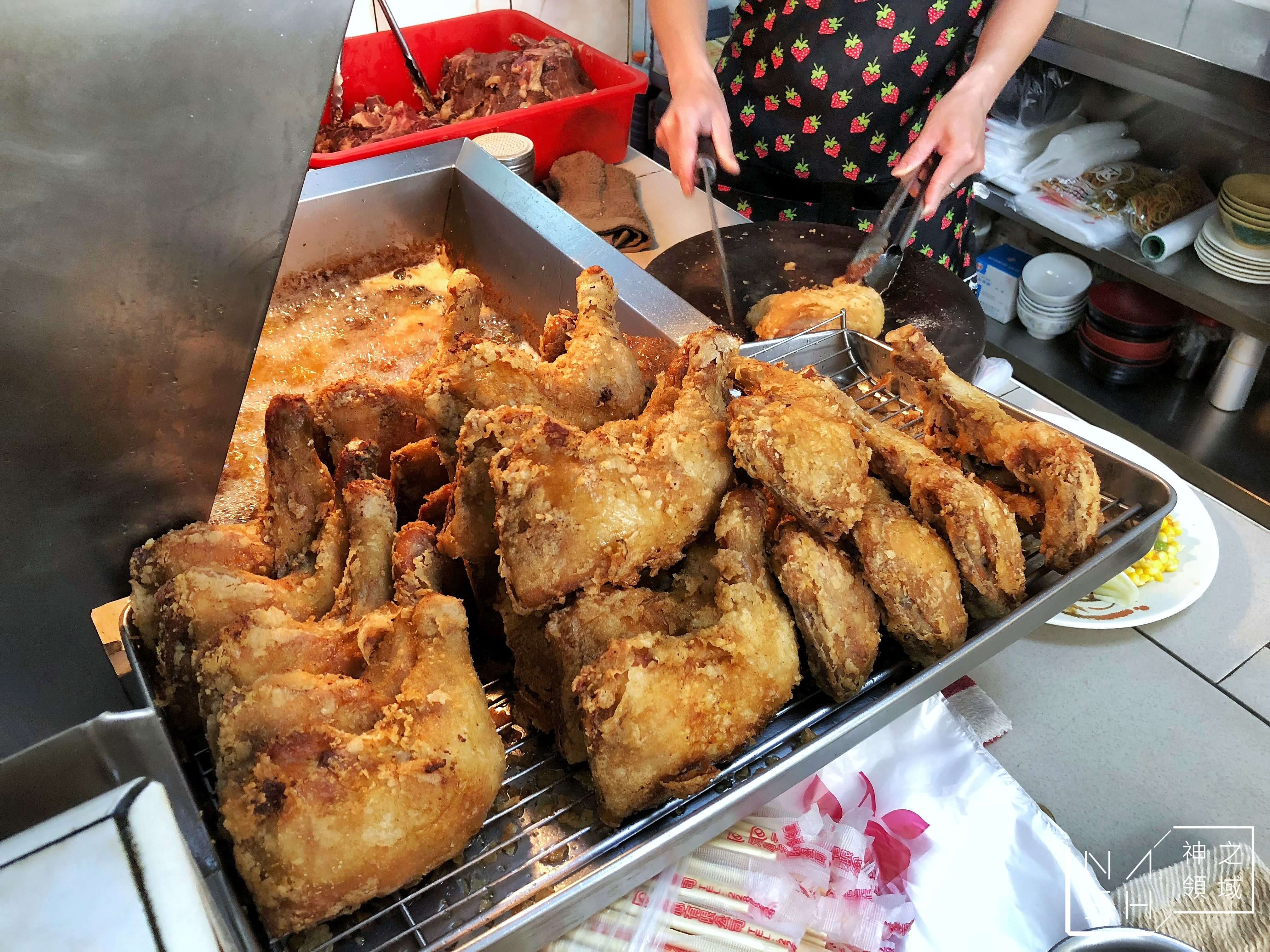 圓環滷肉飯