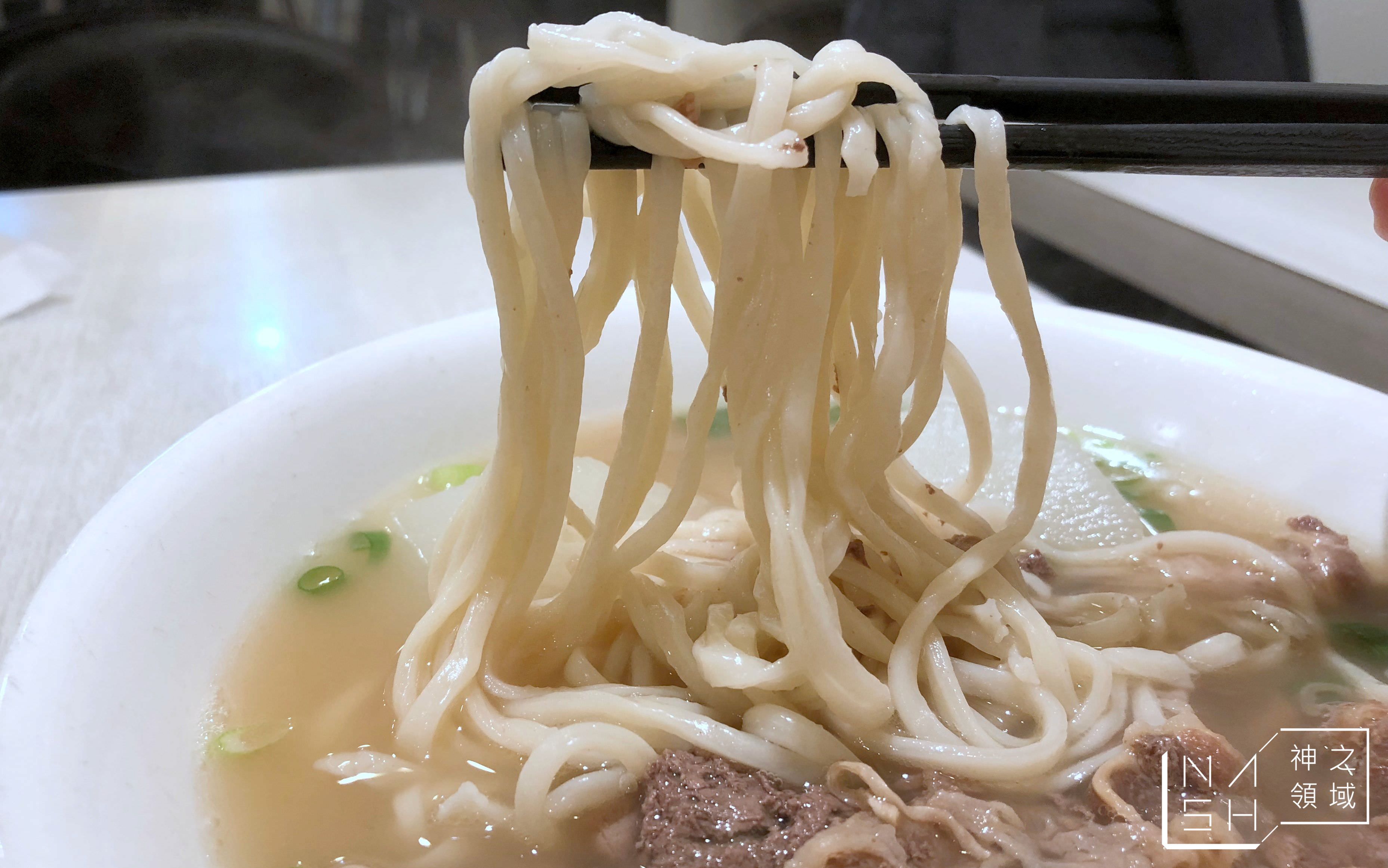 認真煮麵