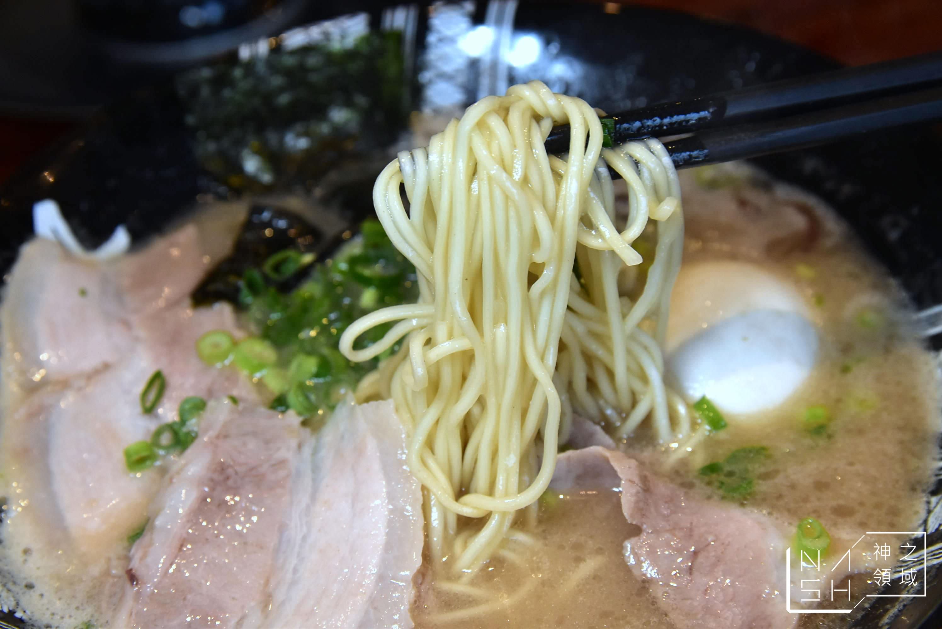 博多一双