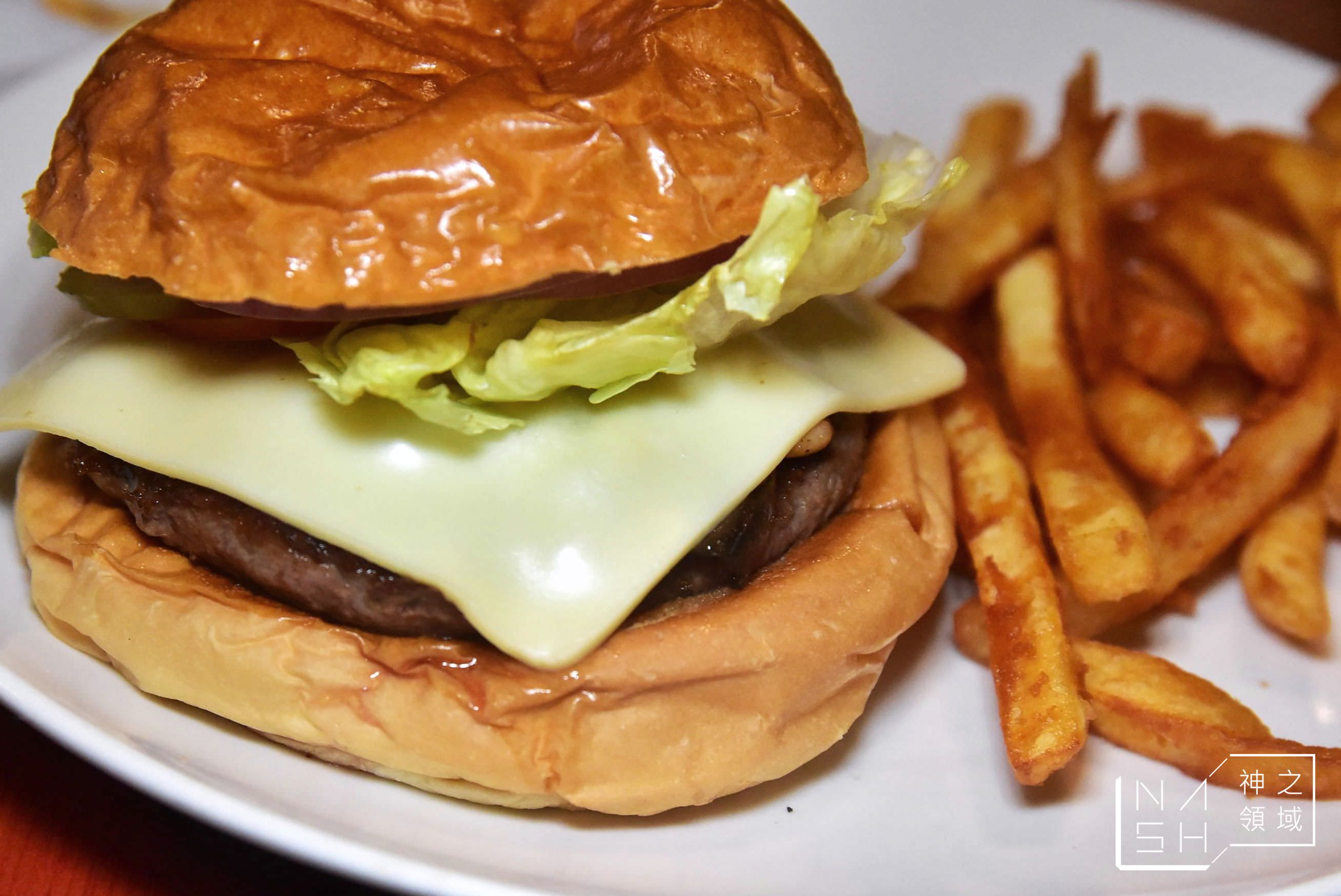SAM'S BURGER