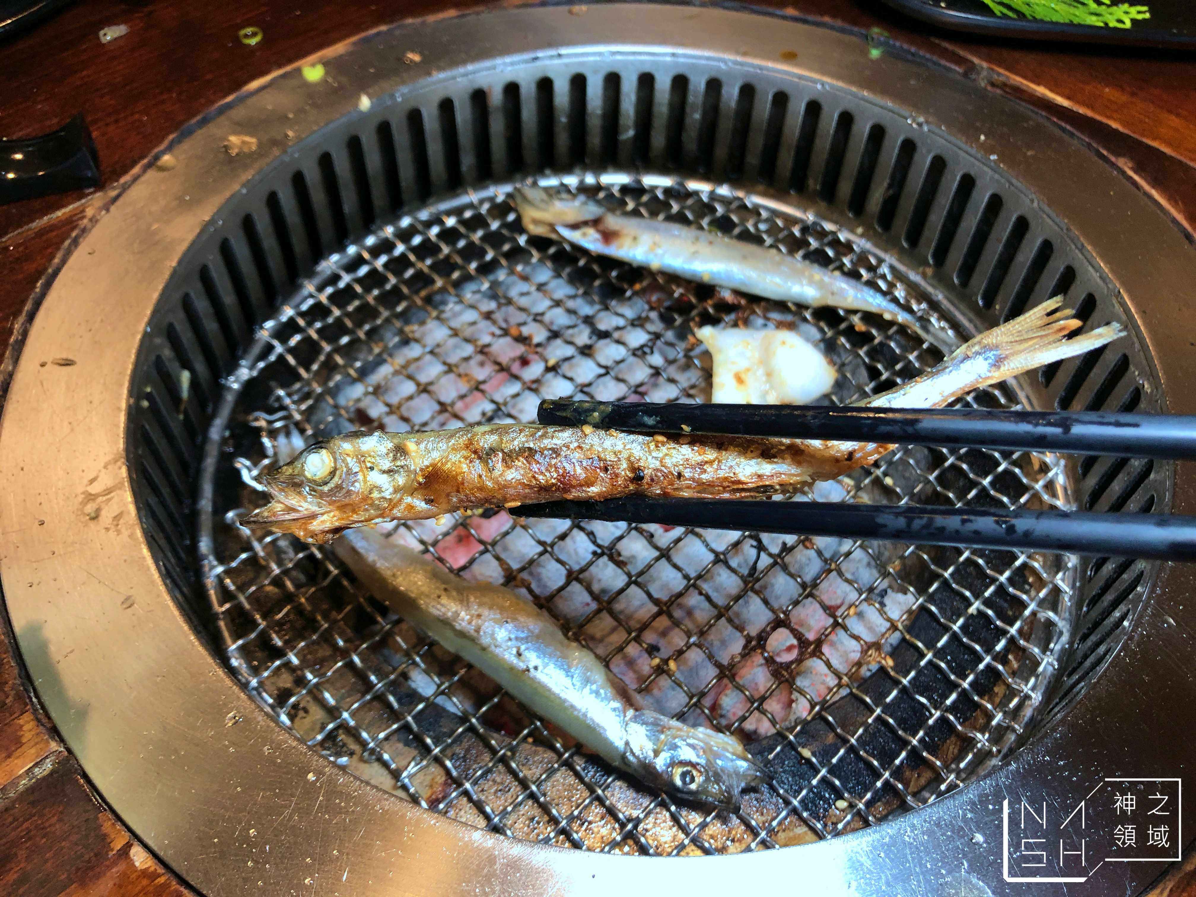 玉須龍炭火燒肉