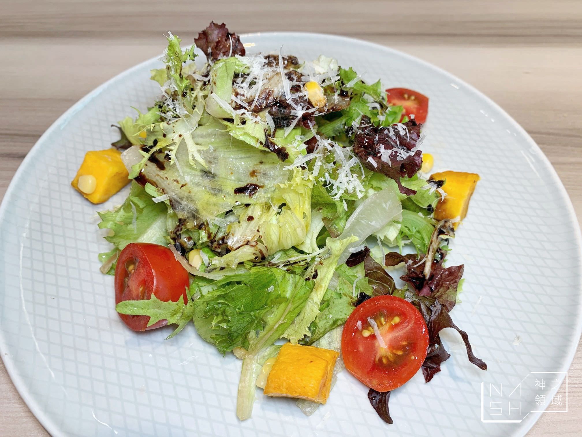 EAT PLUS 玩食家