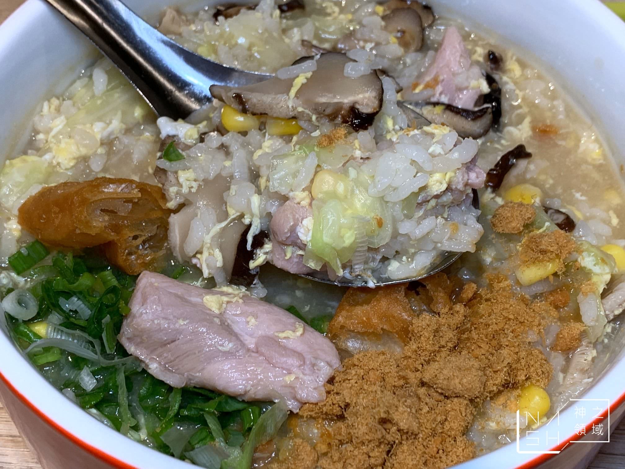桃園機場第二航廈美食