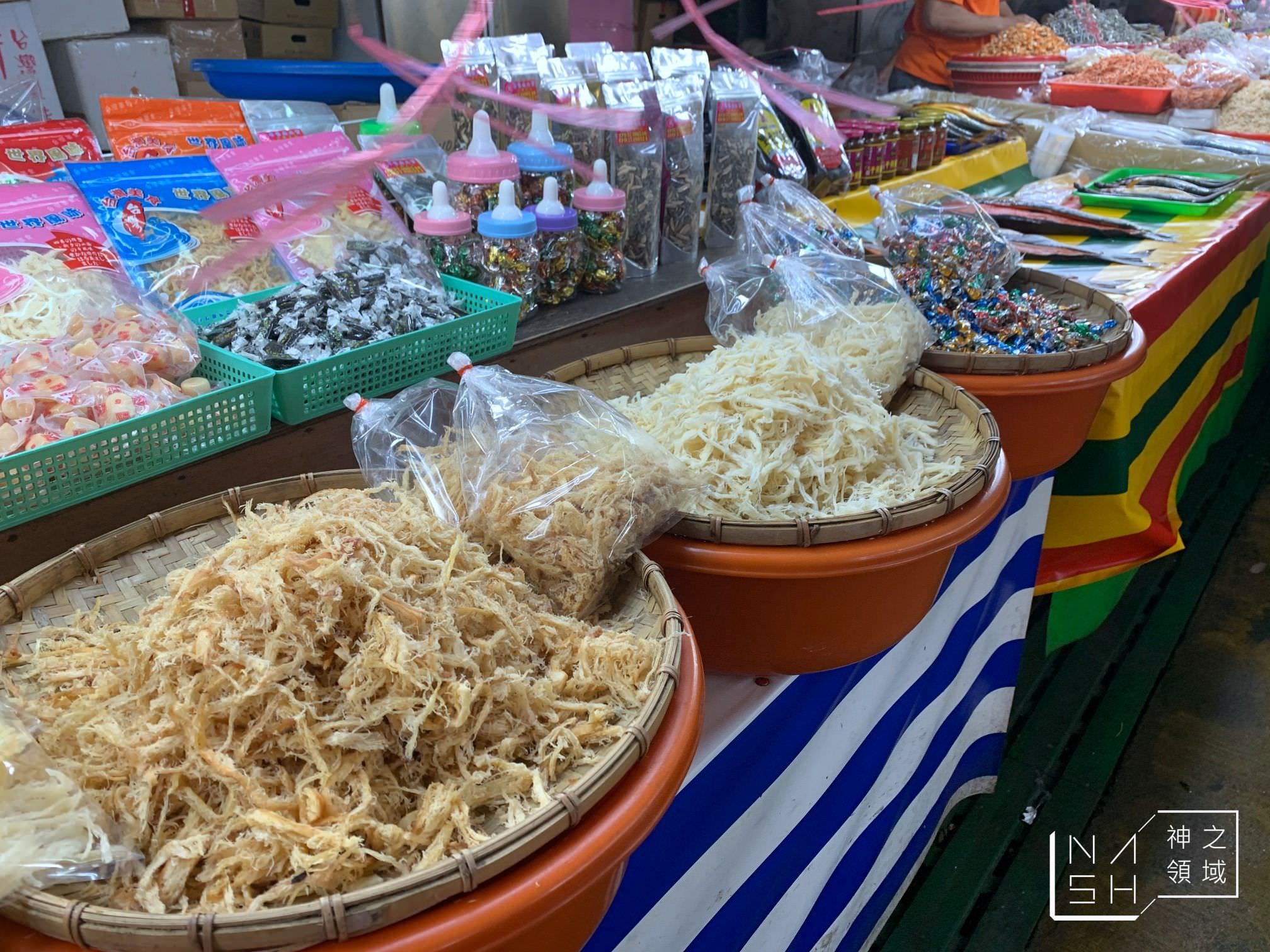 布袋港觀光漁市