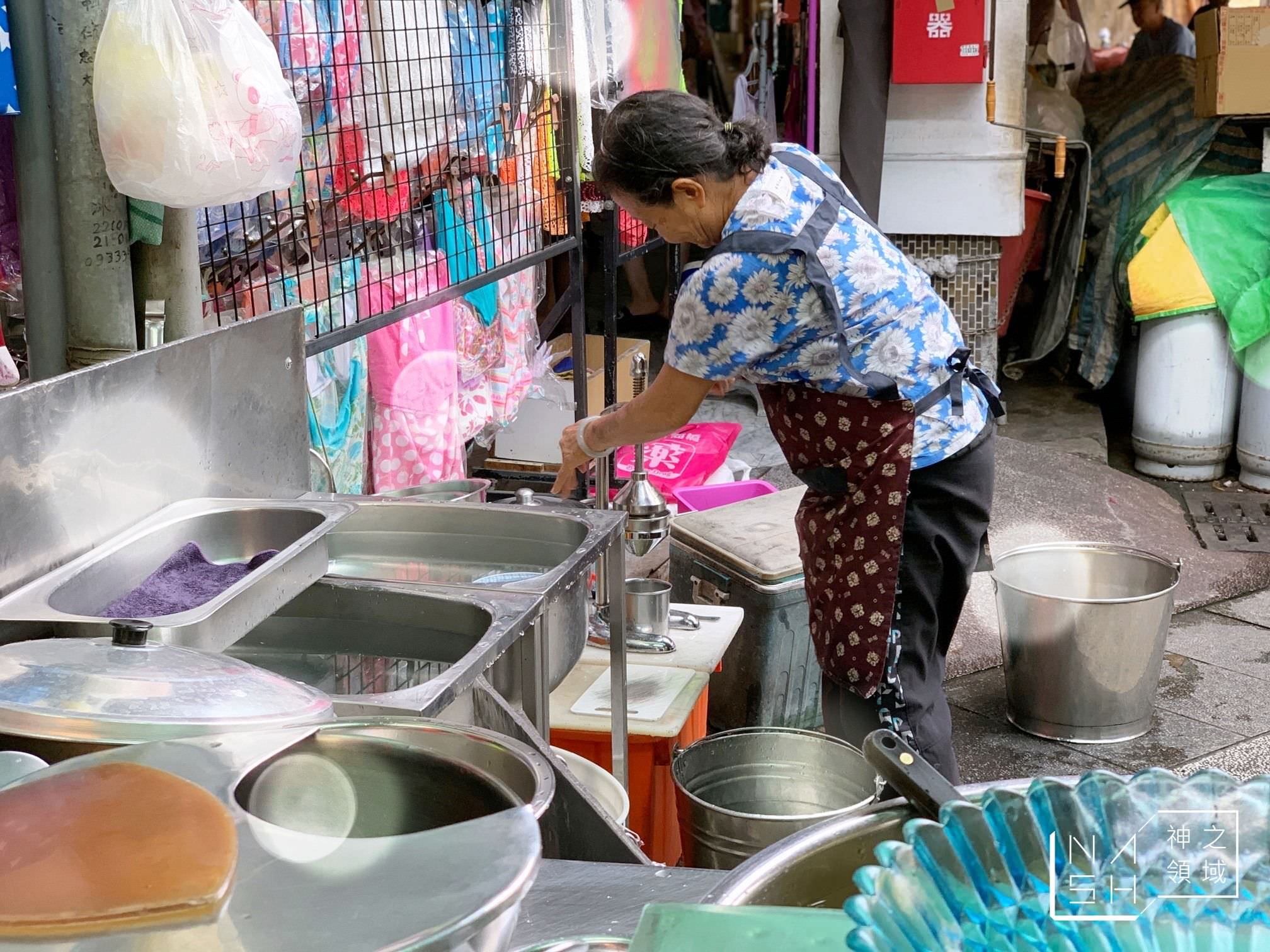 純正愛玉冰,南華夜市愛玉冰,高雄愛玉冰,純正愛玉冰菜單,純正愛玉冰營業時間,高捷美麗島美食推薦
