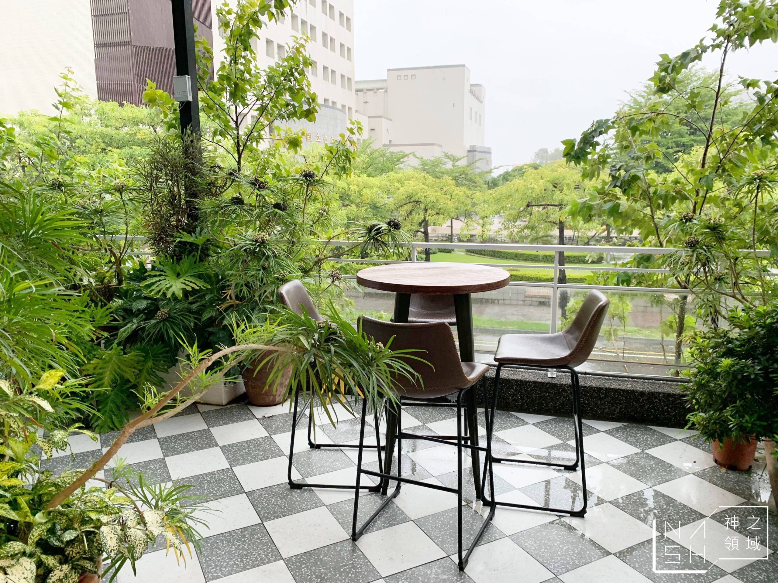 雛菊餐桌
