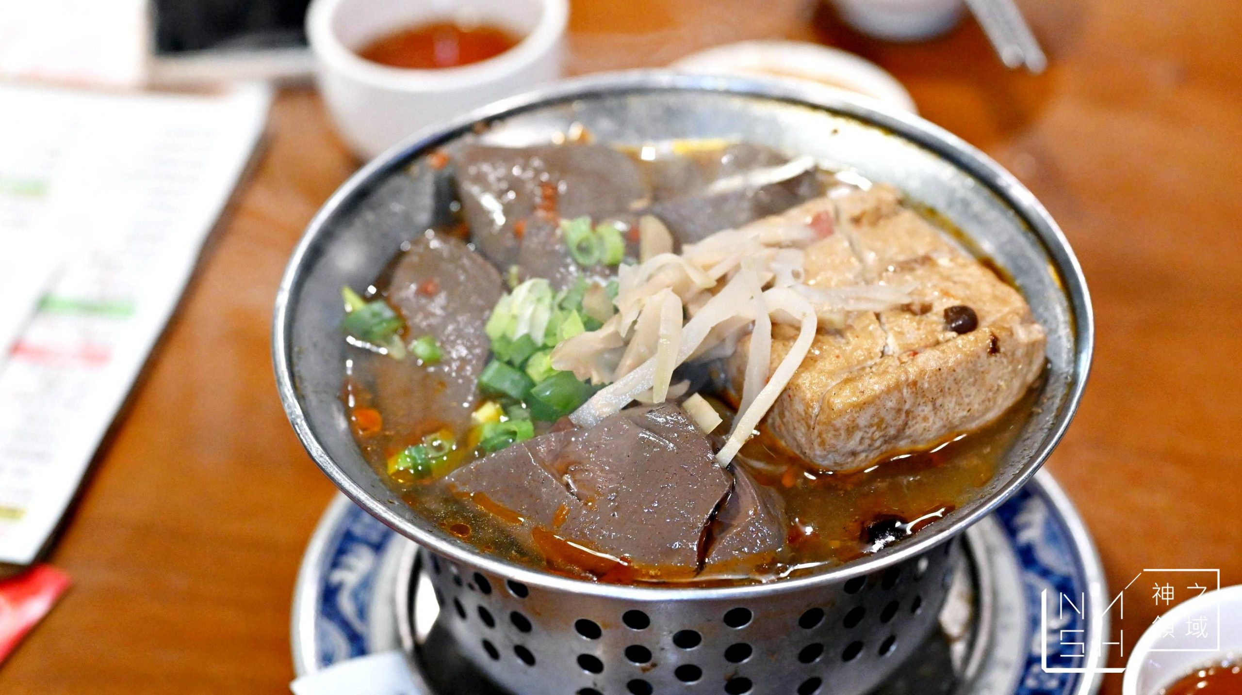 盛園絲瓜小籠湯包