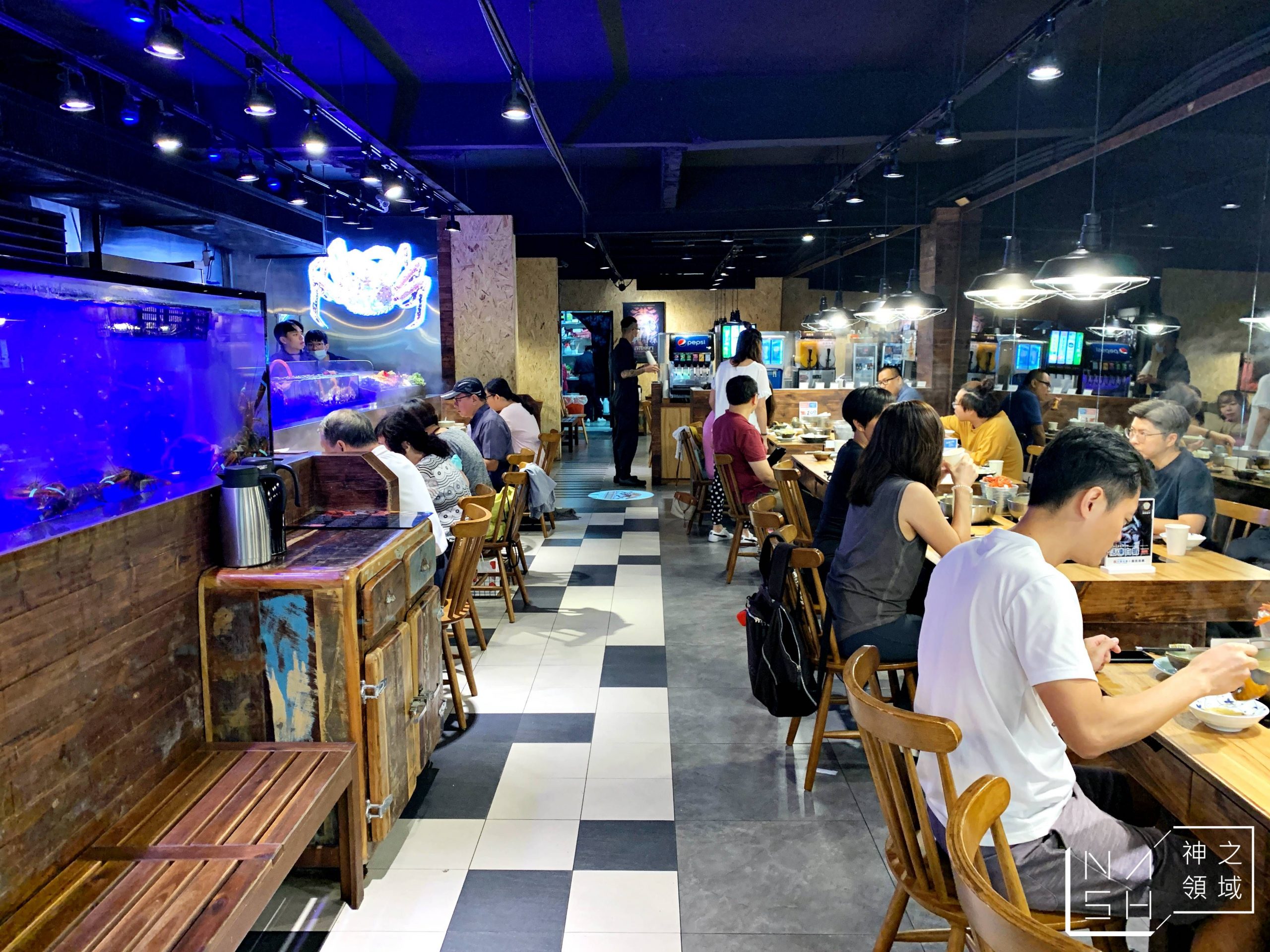 小海水產