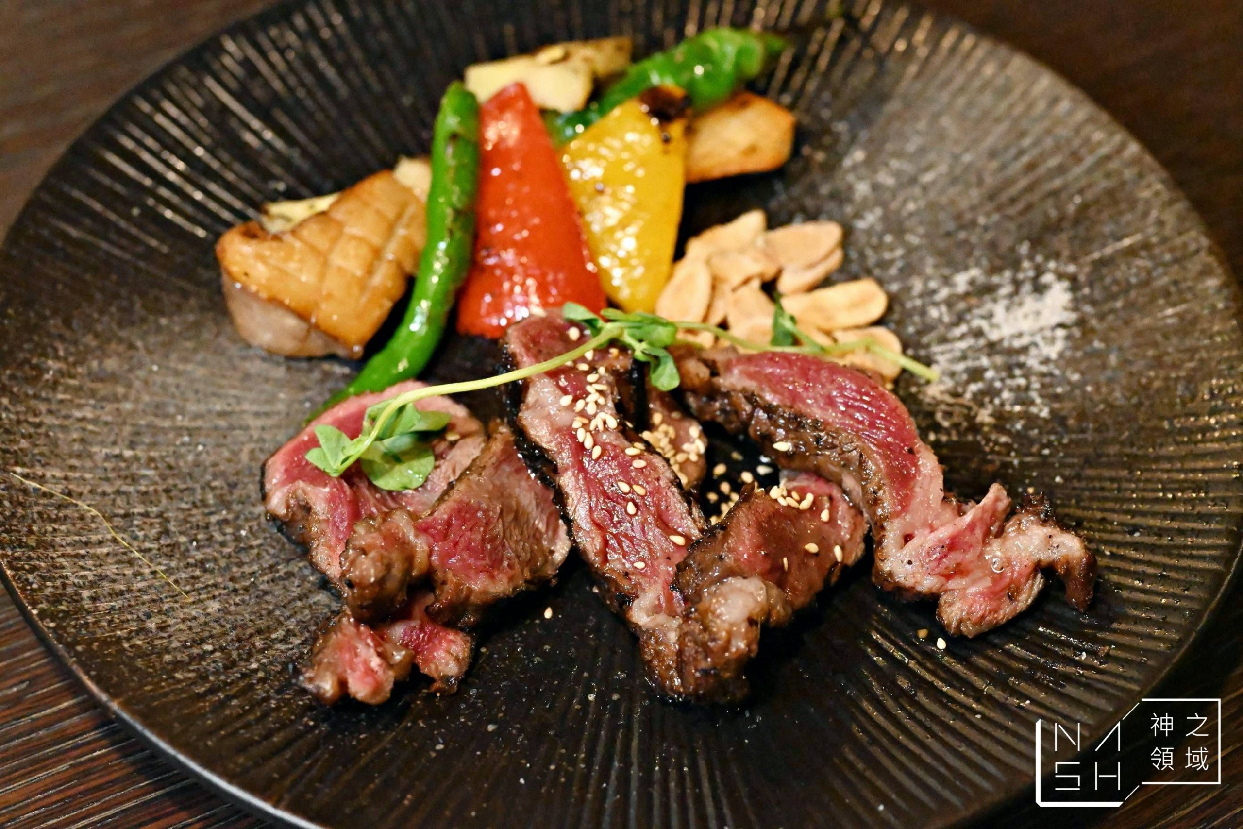 頂焰精肉小酒館