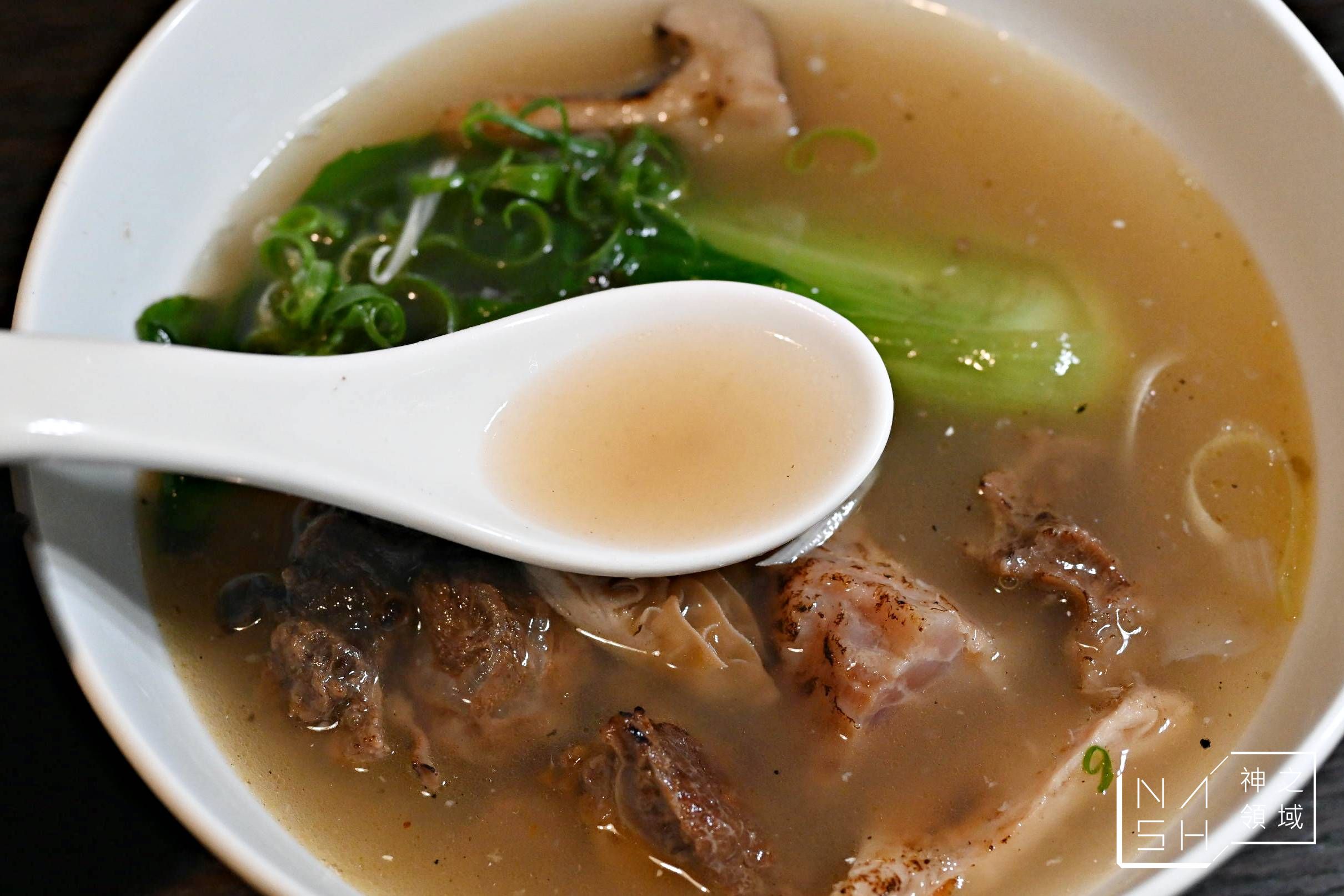 頂焰精肉小酒館