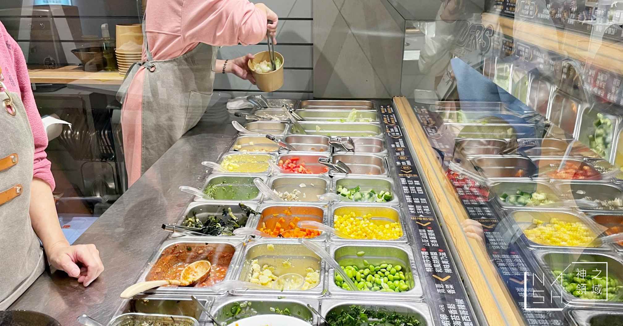 JJ's POKE & CAFE 鮮魚沙拉飯