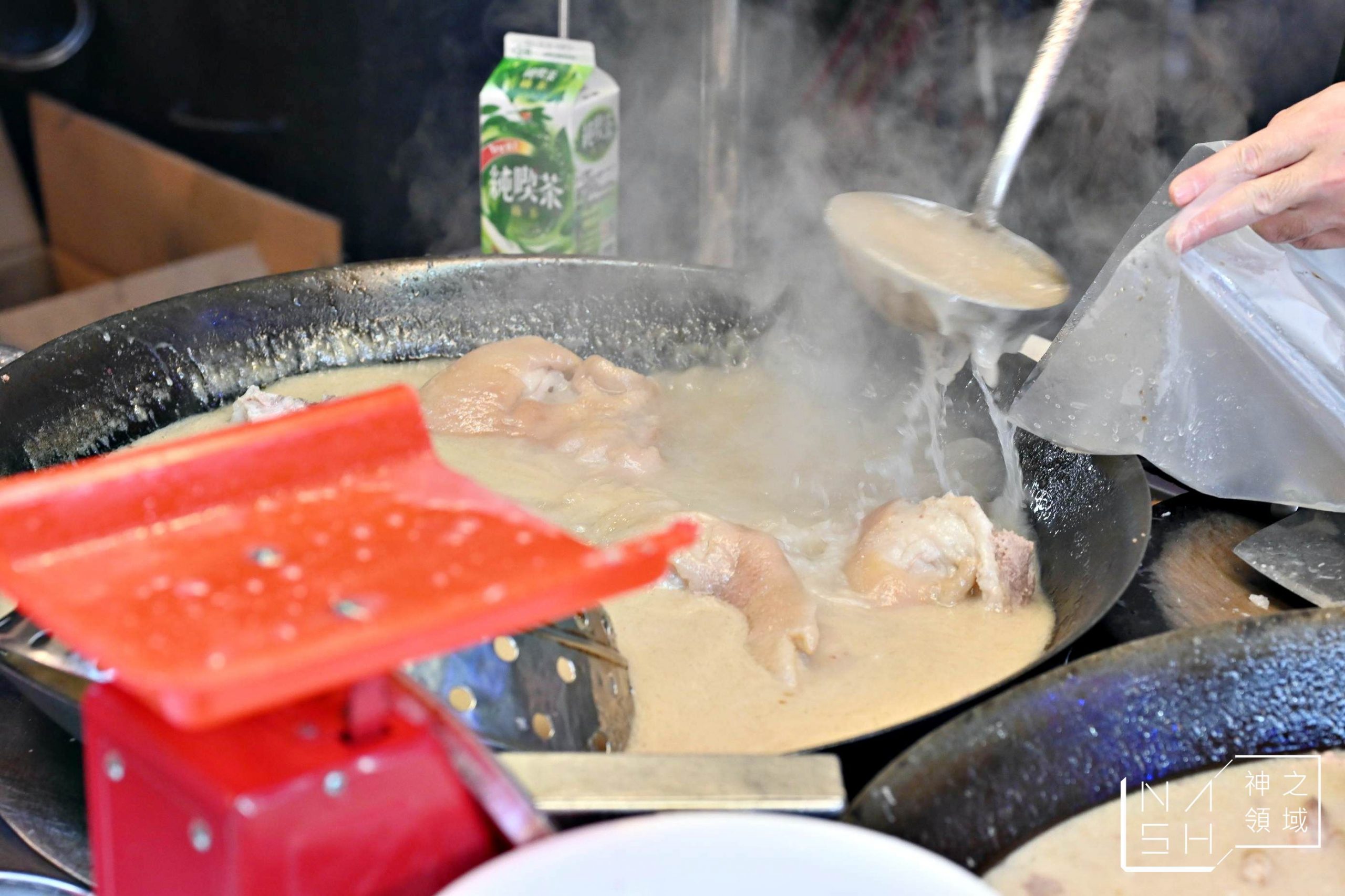 基隆紀家豬腳原汁專家