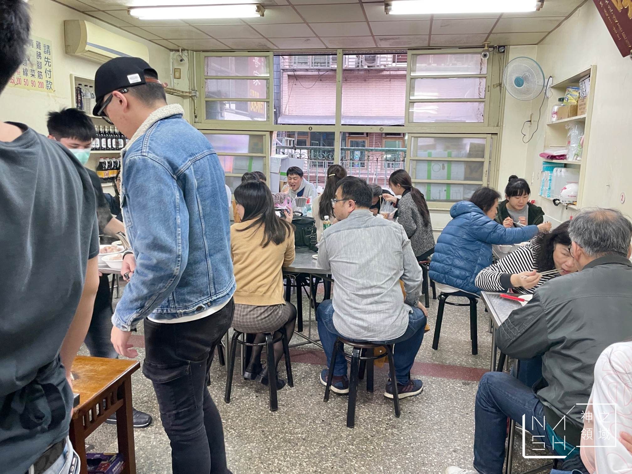 基隆紀家豬腳原汁專家