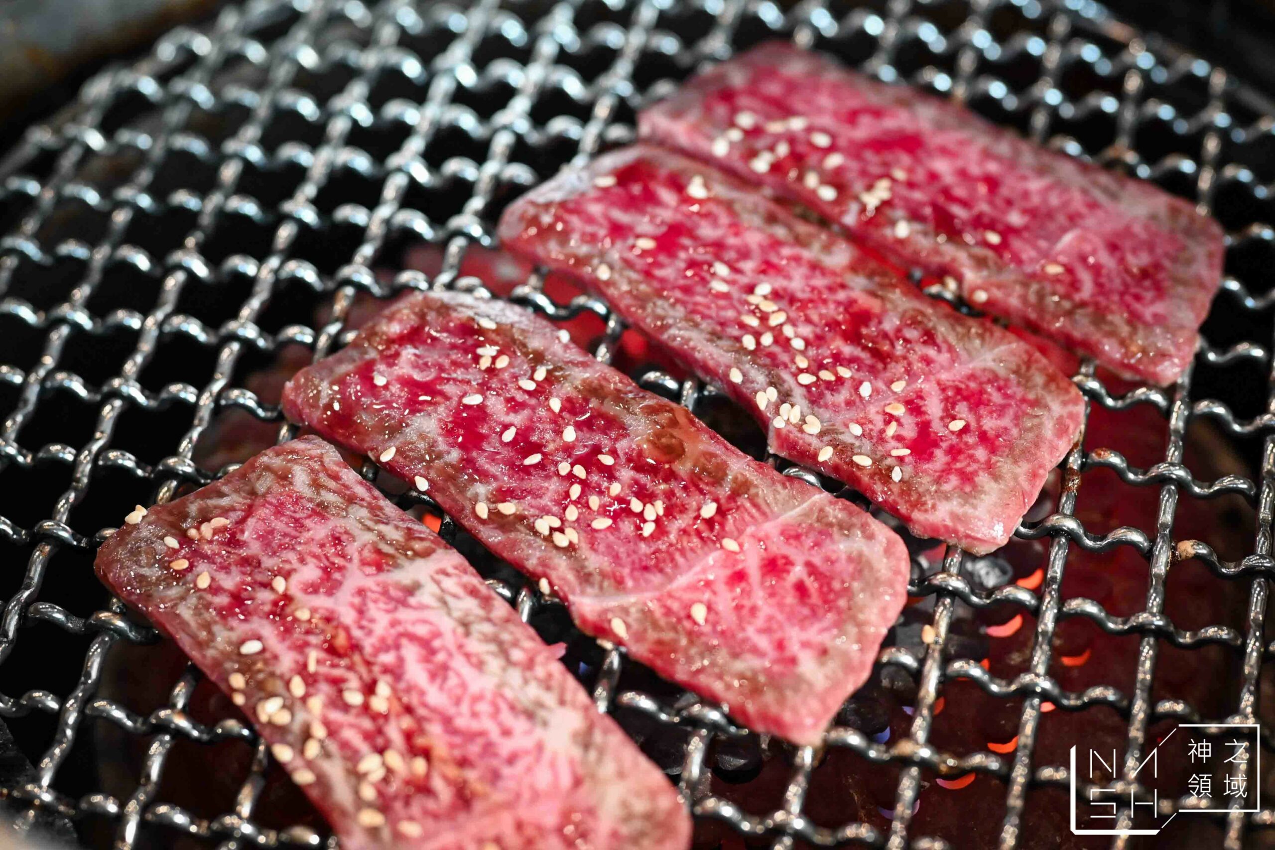 吃肉肉燒肉専門店