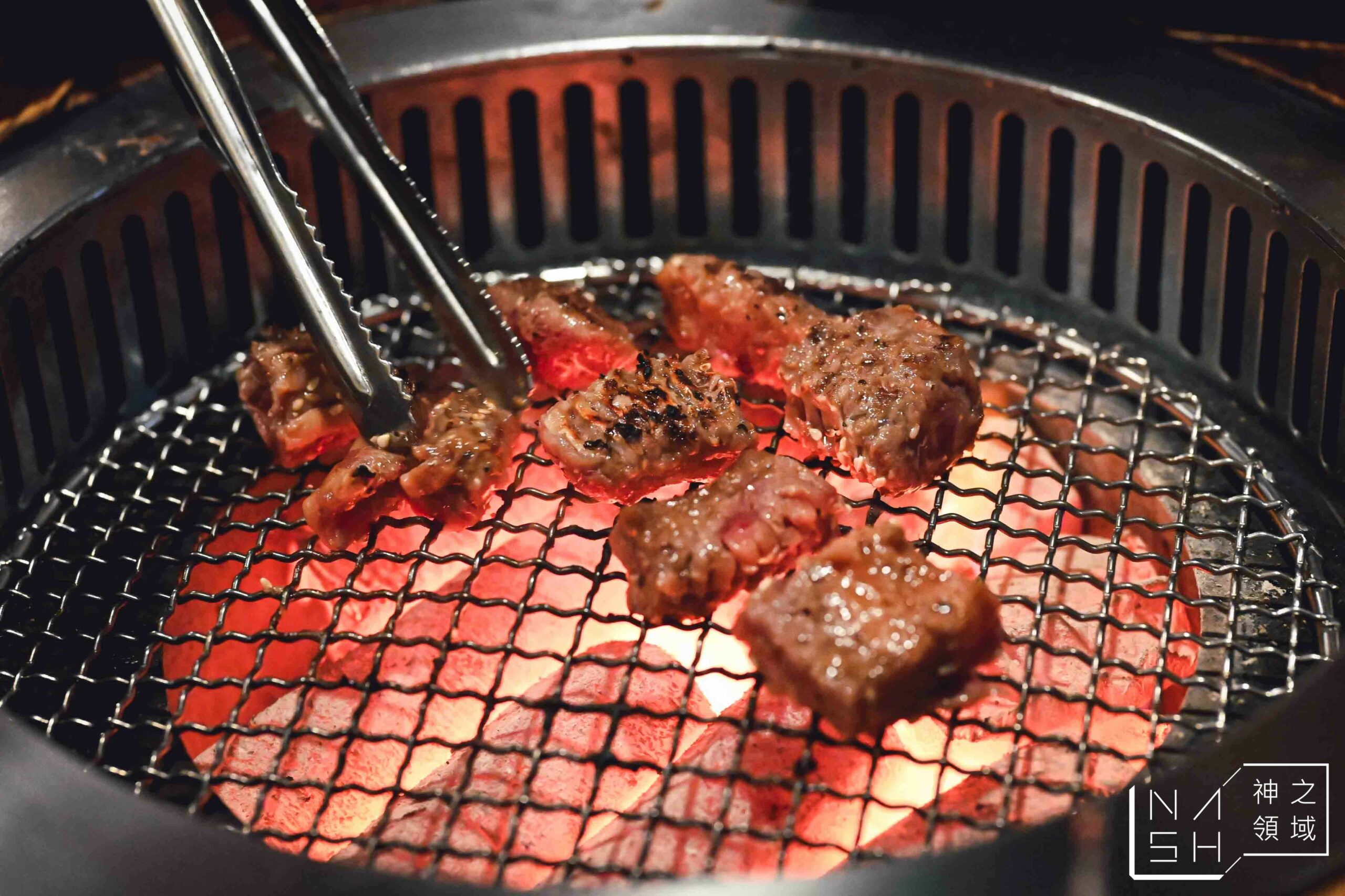 玉須龍炭火燒肉