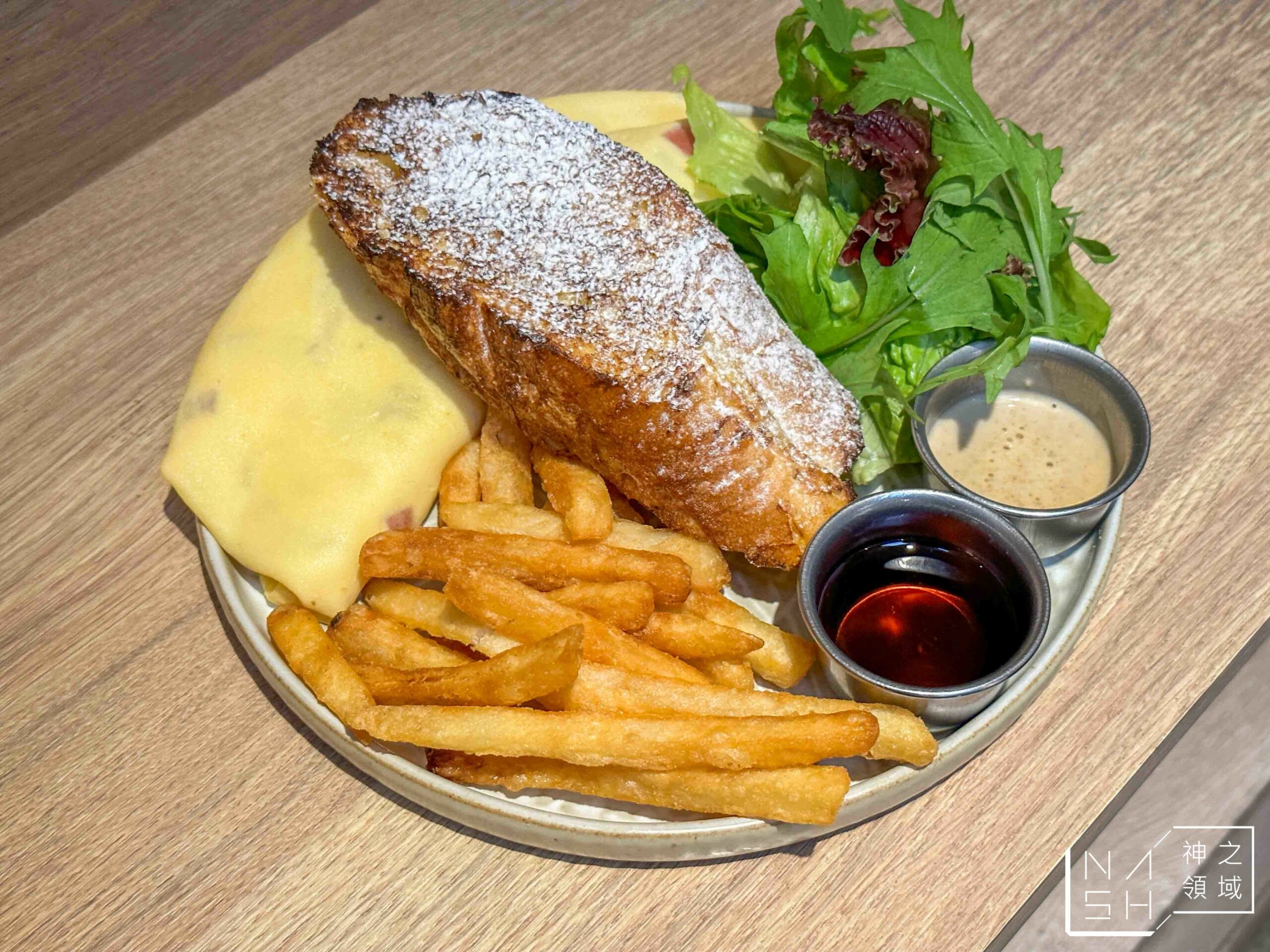 SECOND FLOOR CAFE 貳樓仁愛