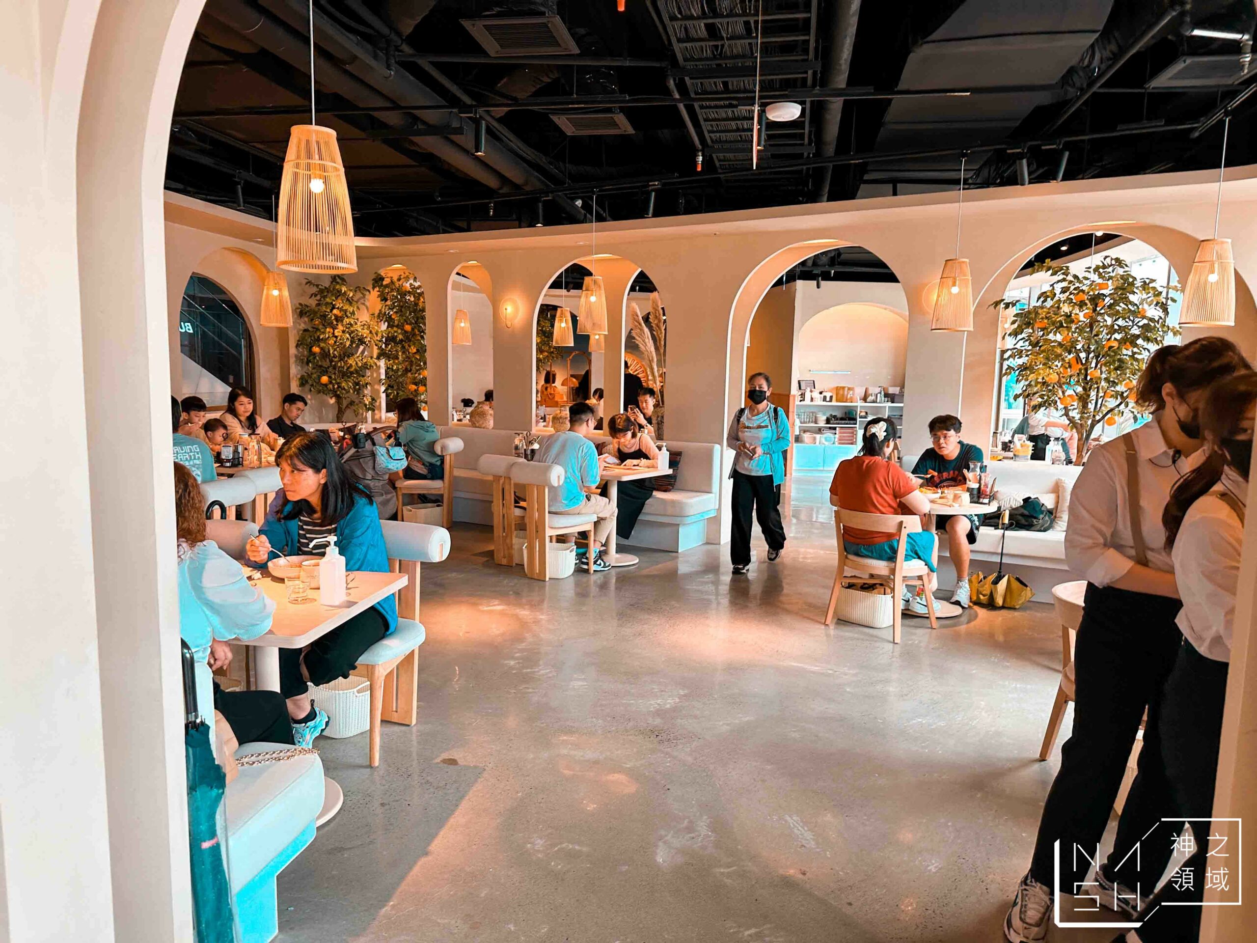 SECOND FLOOR CAFE 貳樓淡水站前店