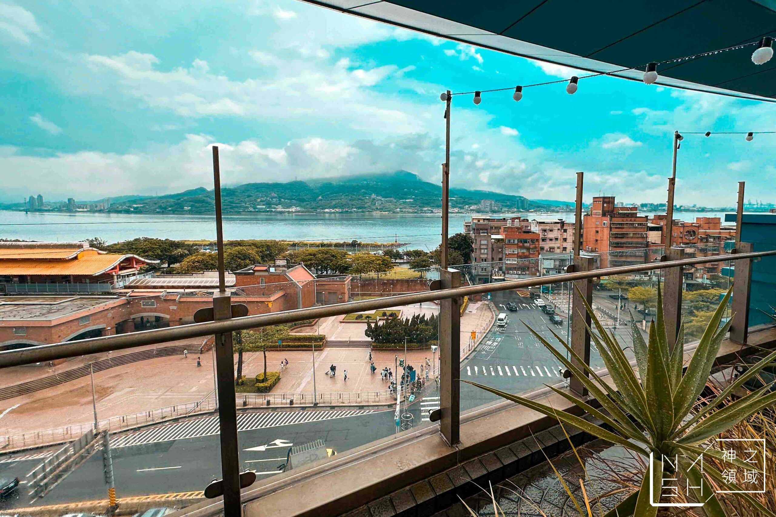 SECOND FLOOR CAFE 貳樓淡水站前店