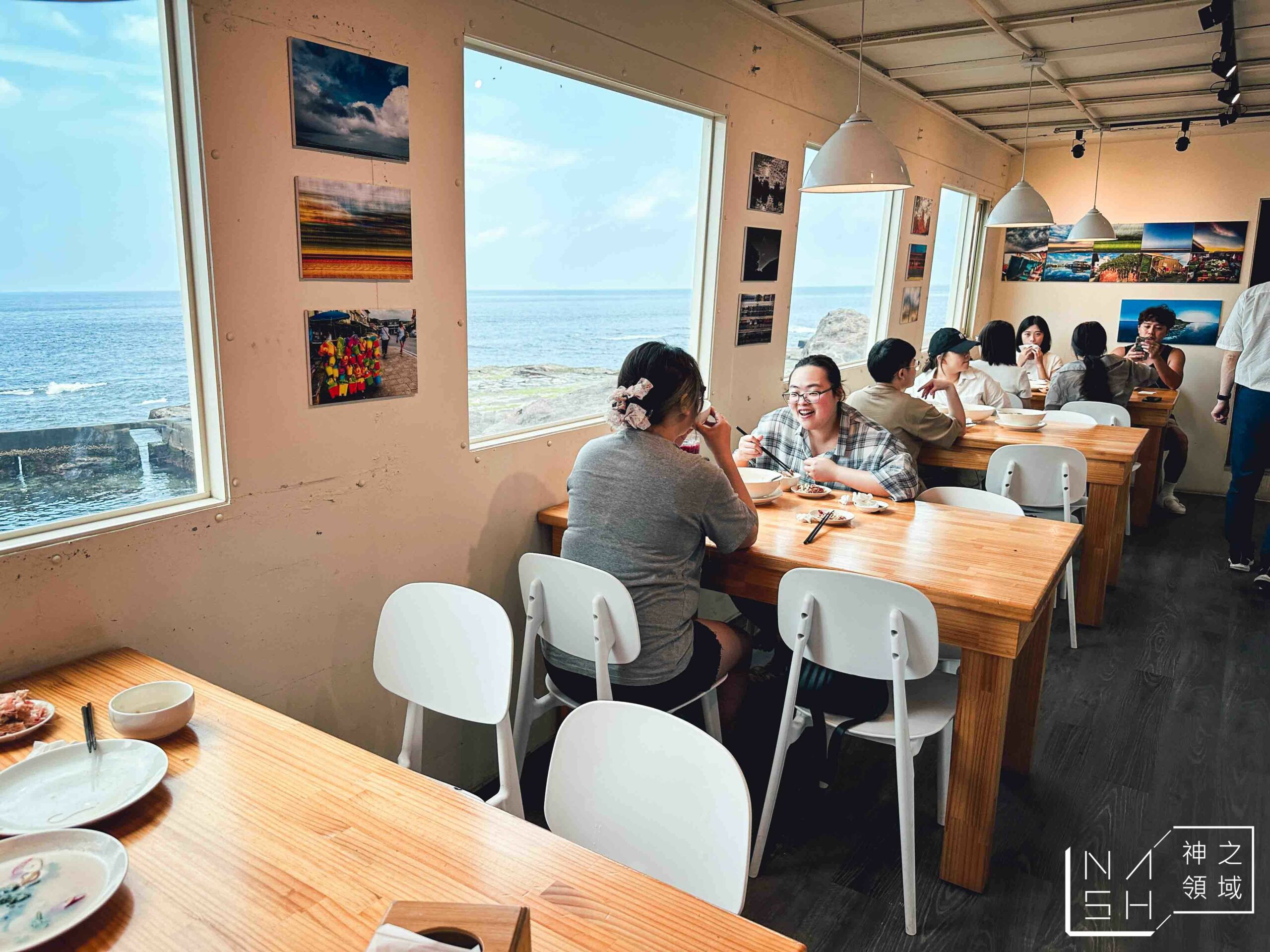 吃飯看海