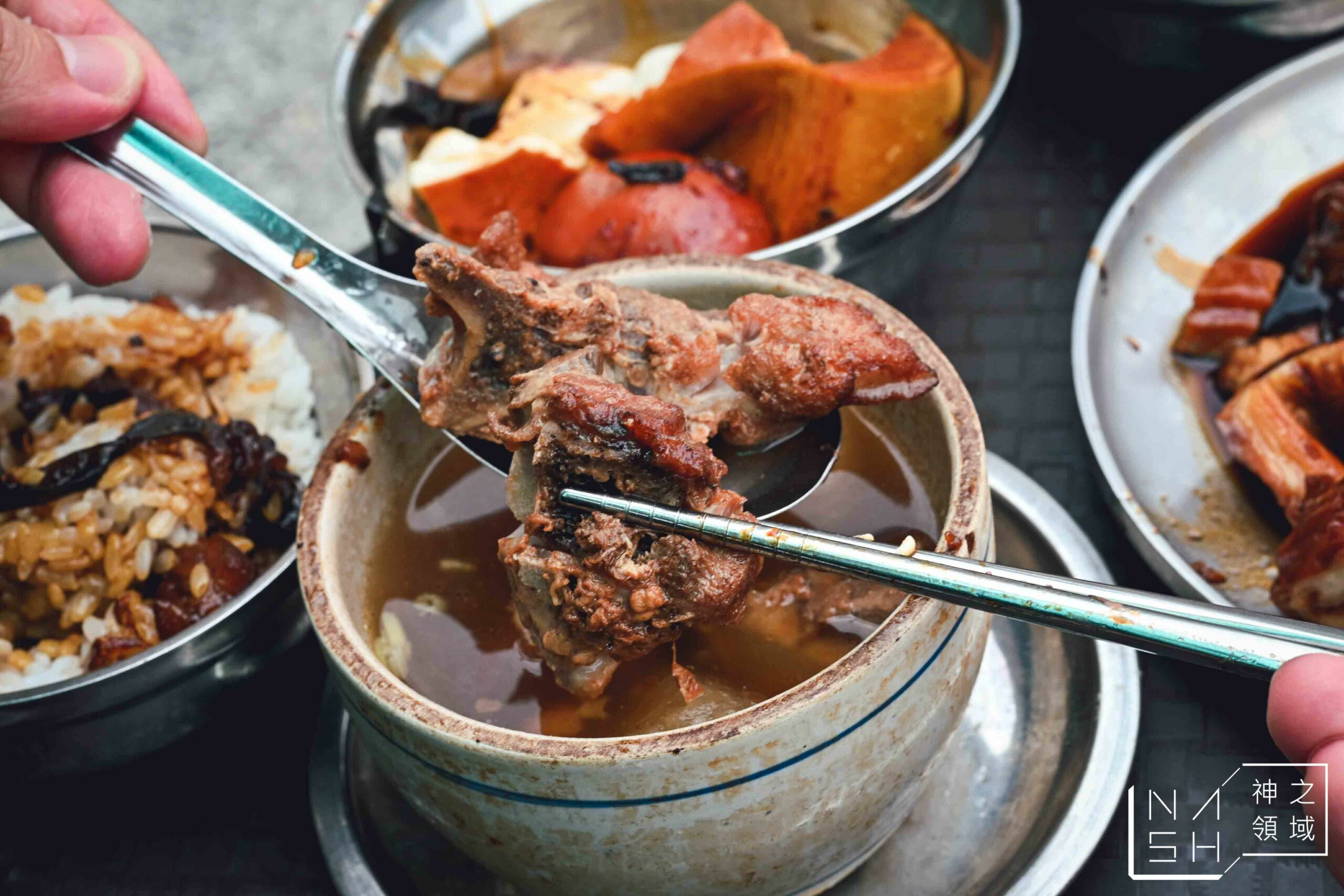 矮仔財滷肉飯
