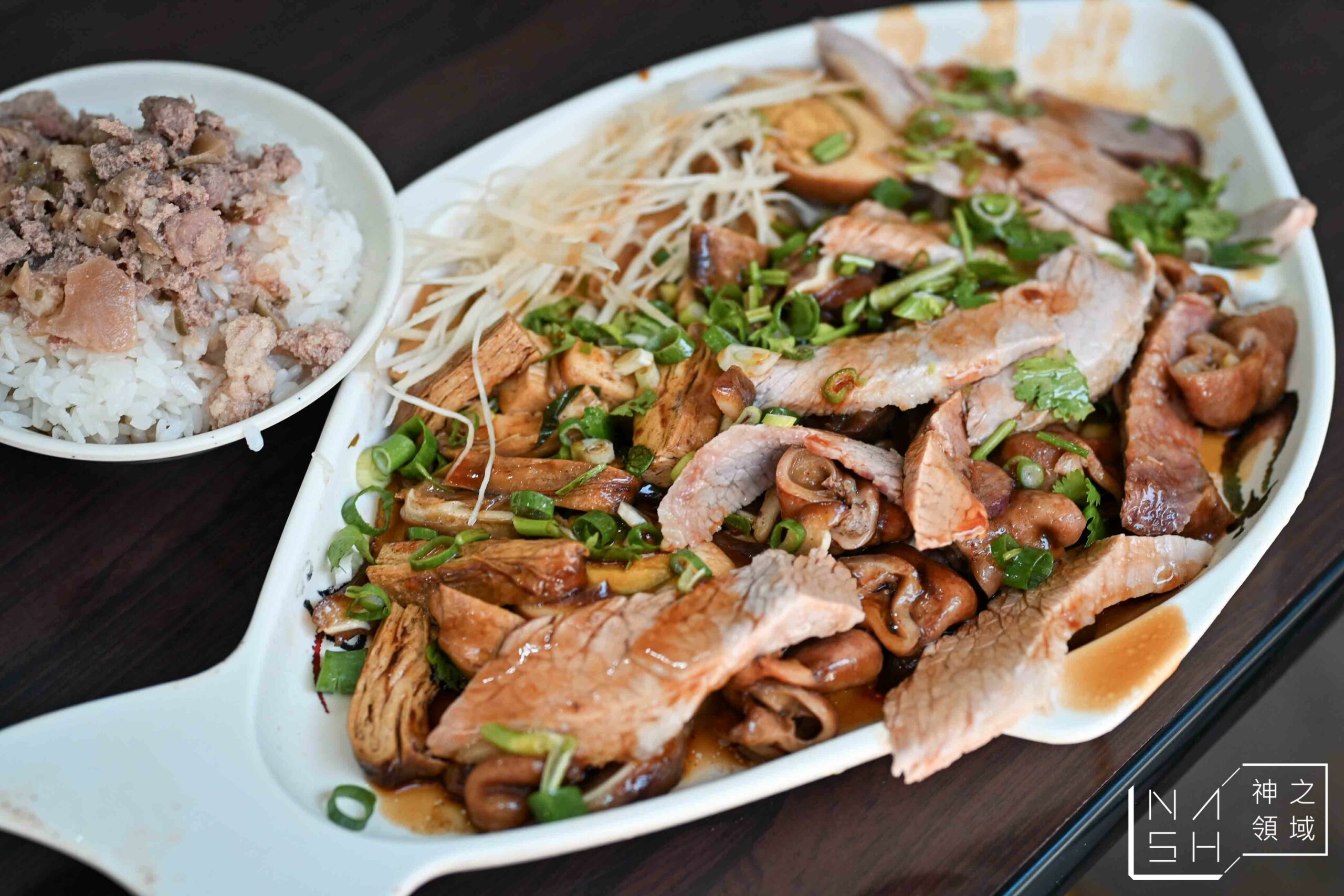 石碇頭骨肉老店