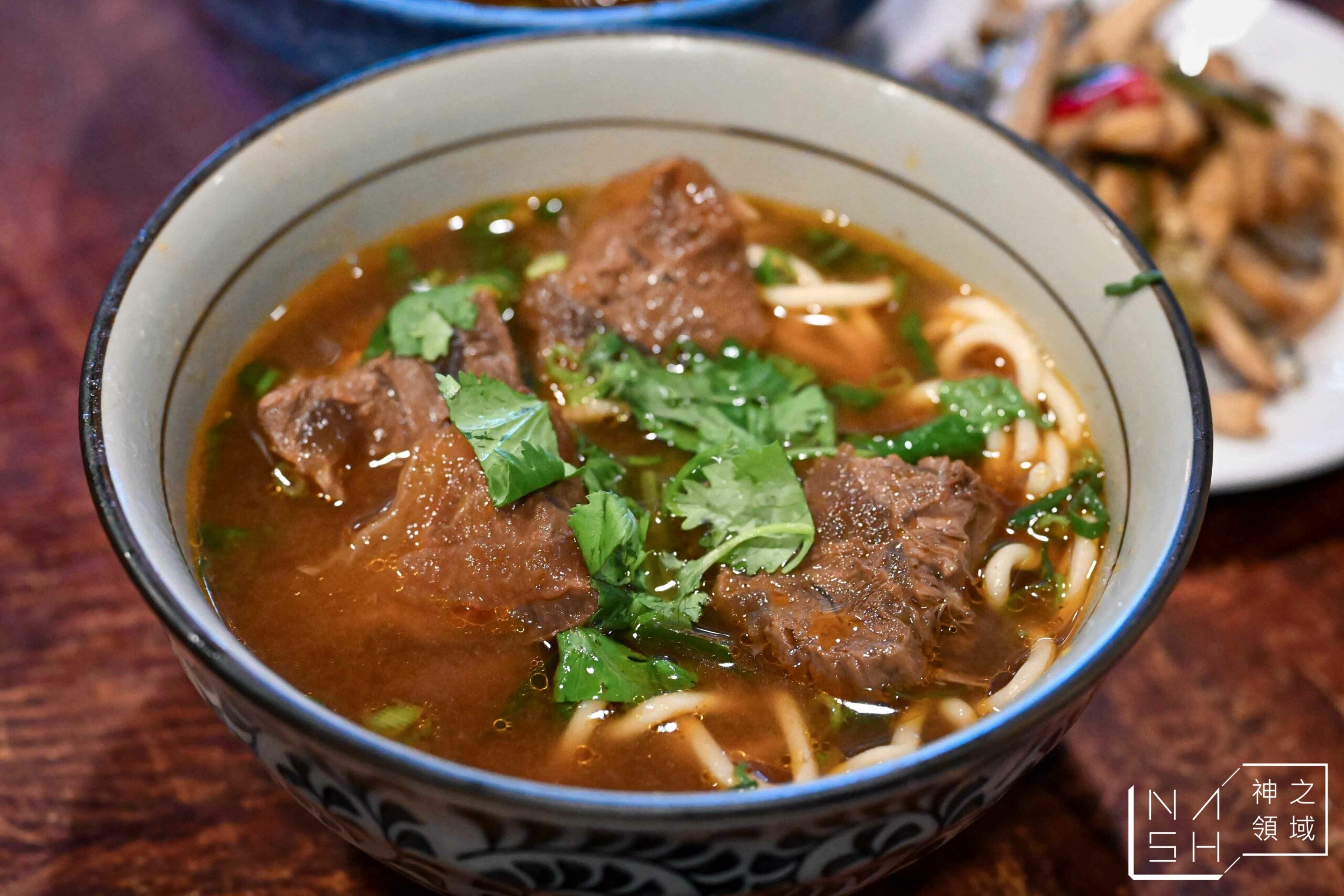 牛耳精緻麵館