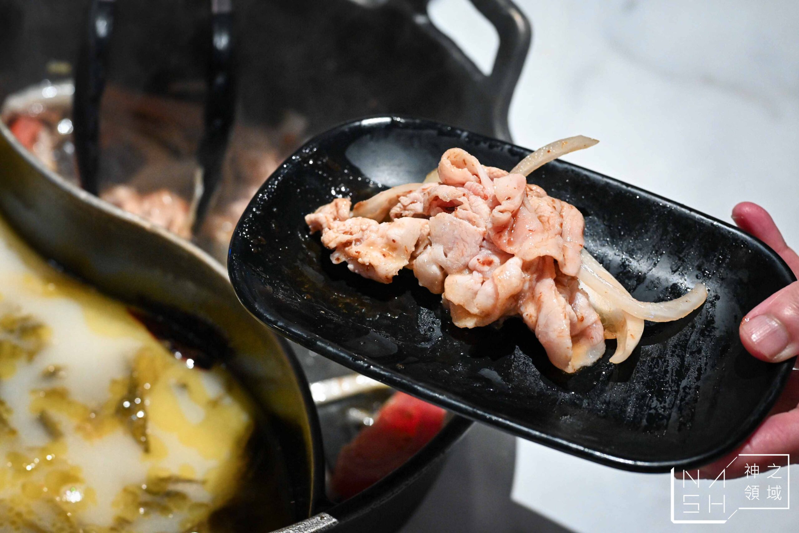 肉多多火鍋台北西門店