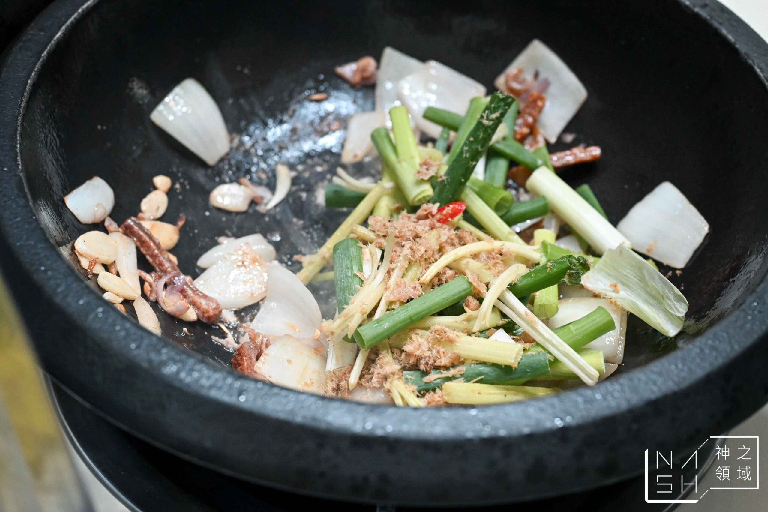 發爐石頭火鍋館