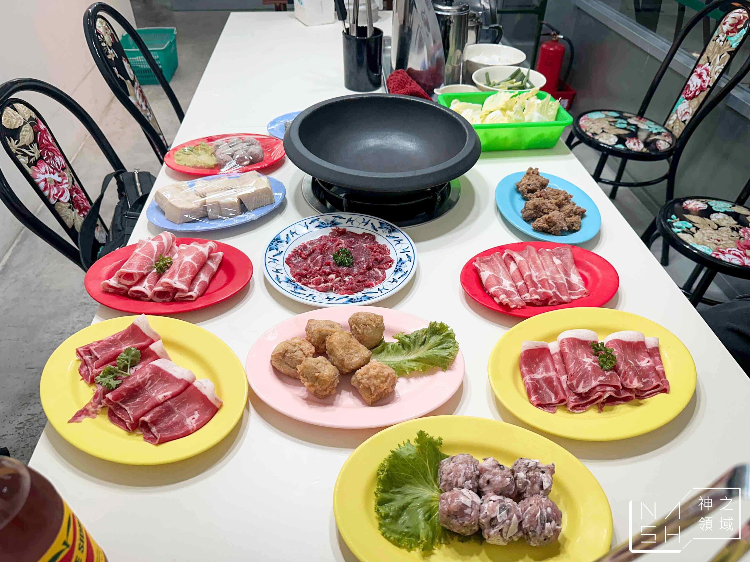 發爐石頭火鍋館