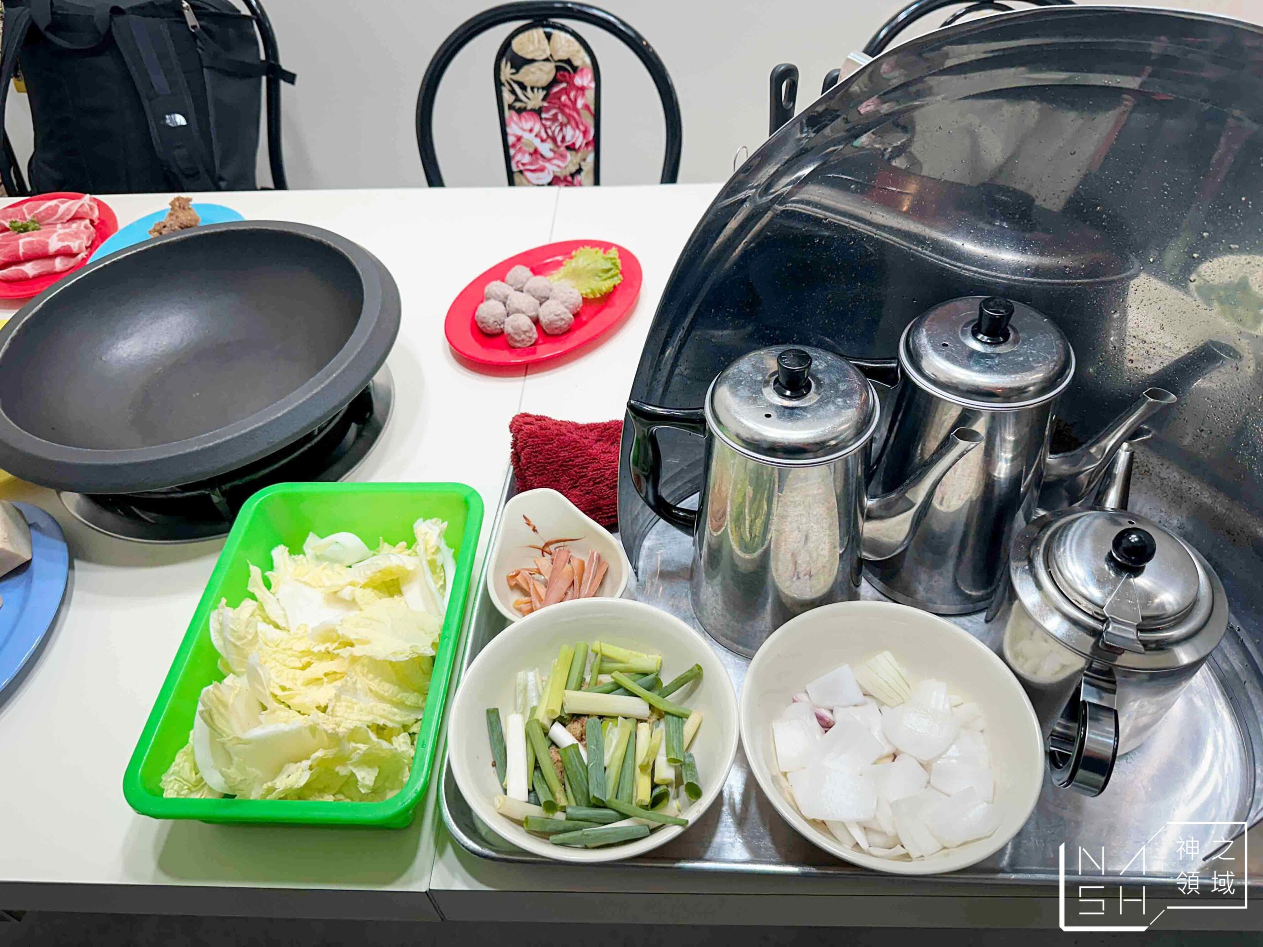 發爐石頭火鍋館