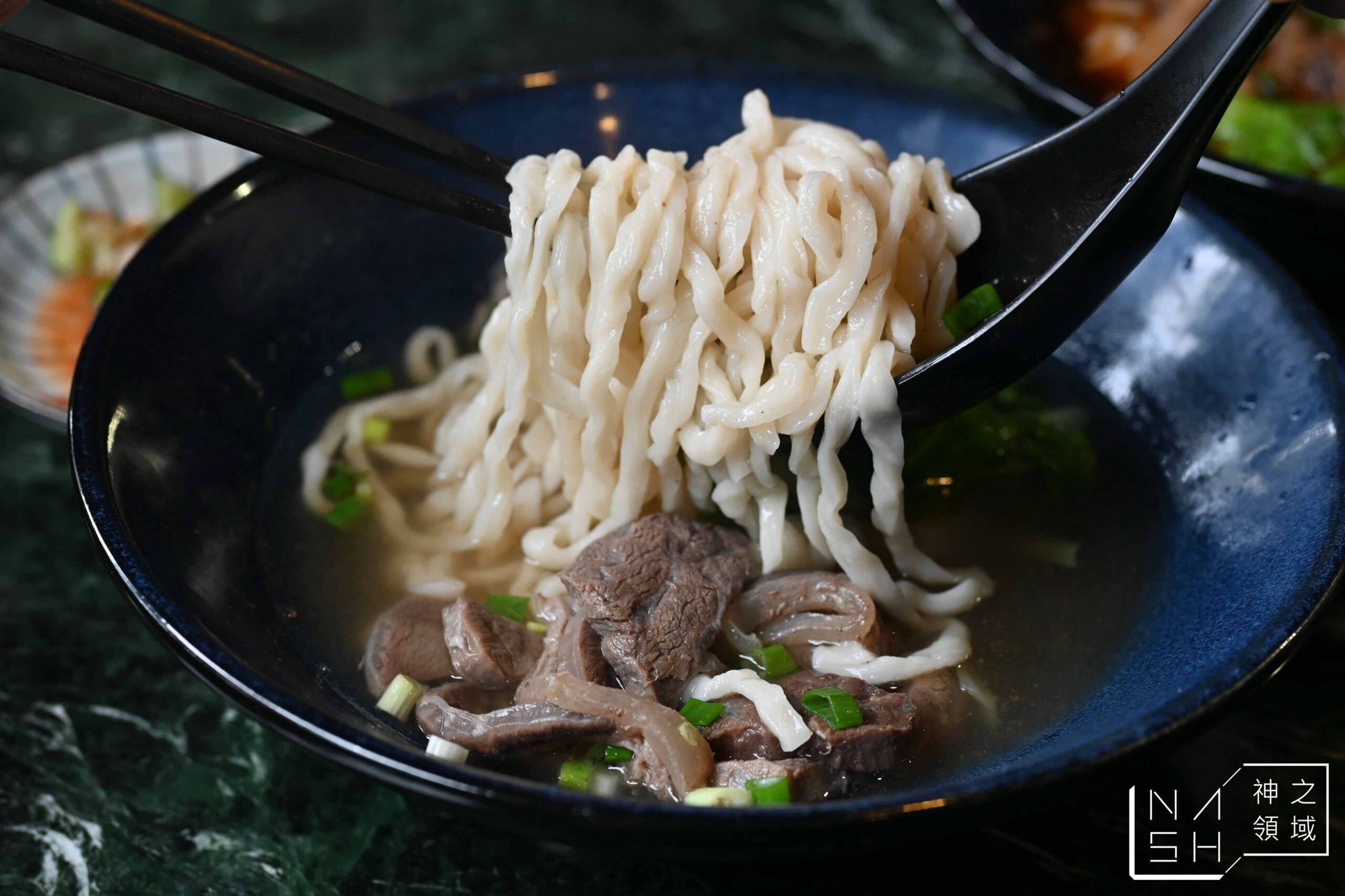 六里屯麵食專家美崙旗艦店