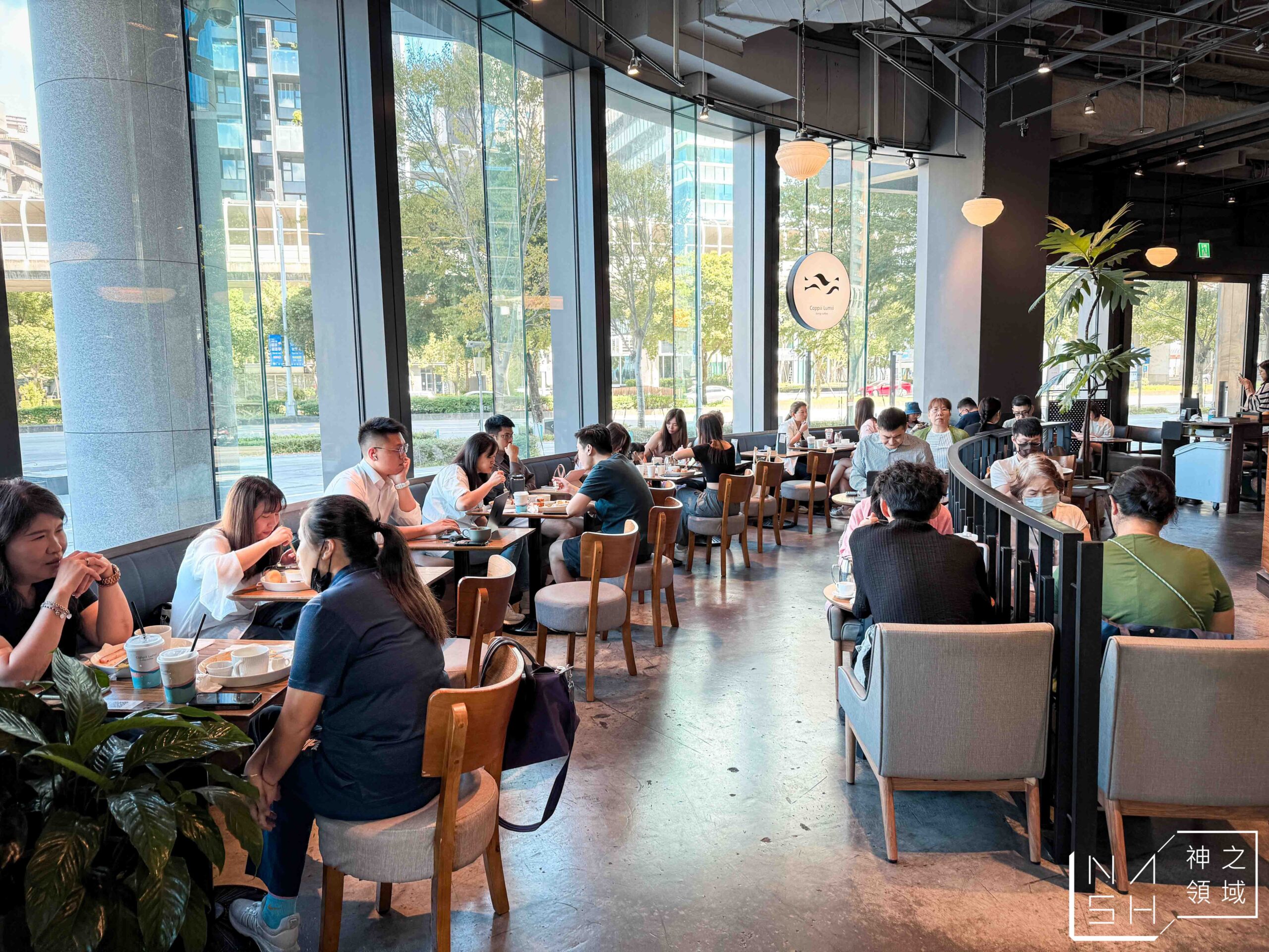 Coppii Lumii living coffee 冉冉生活