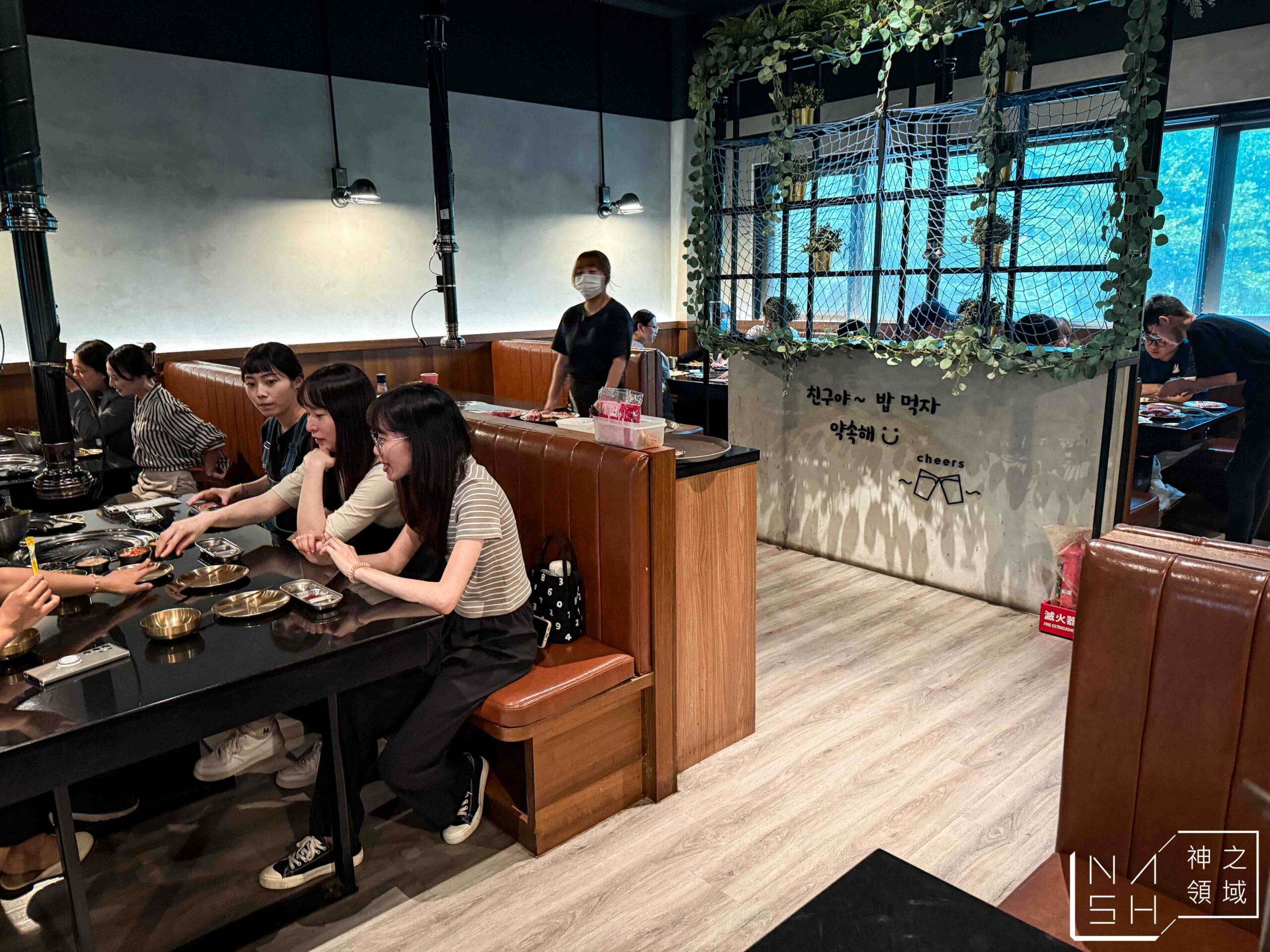 燒肉滋滋 ZiZi