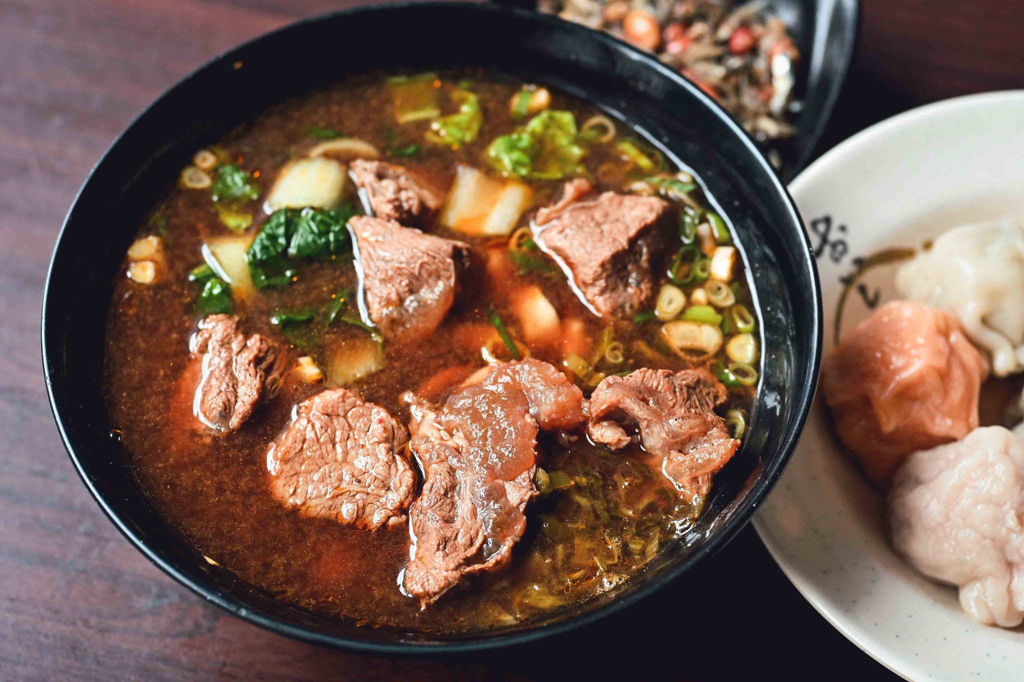 二哲家牛肉麵水餃專賣店 @Nash，神之領域