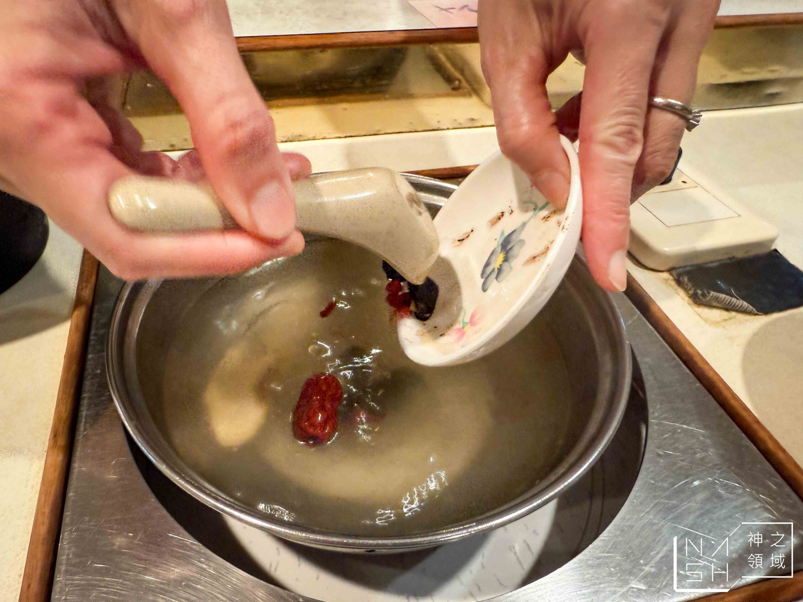 暴暴龍迷你火鍋城