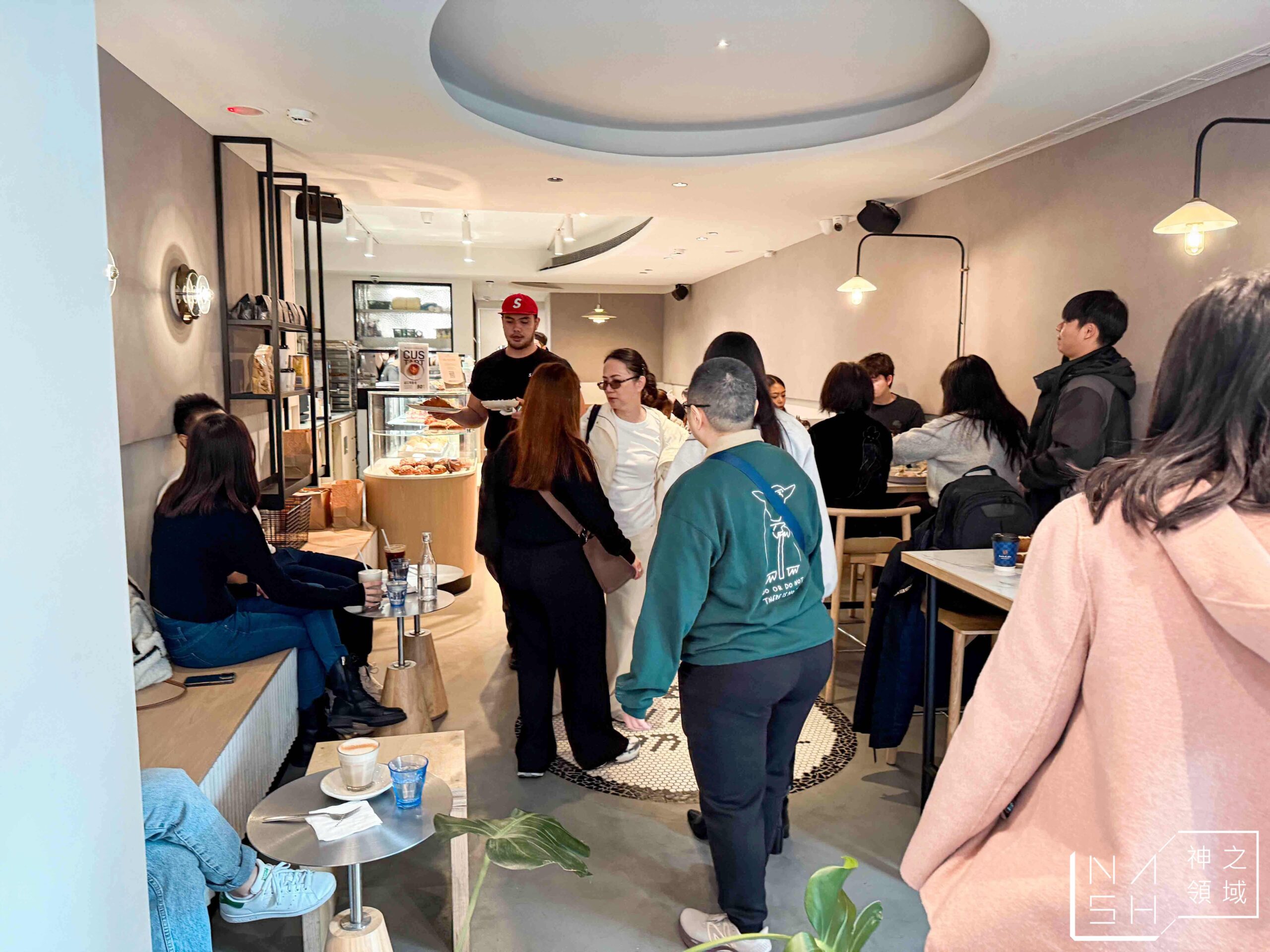 Supranormal Bakery Cafe 赤峰店
