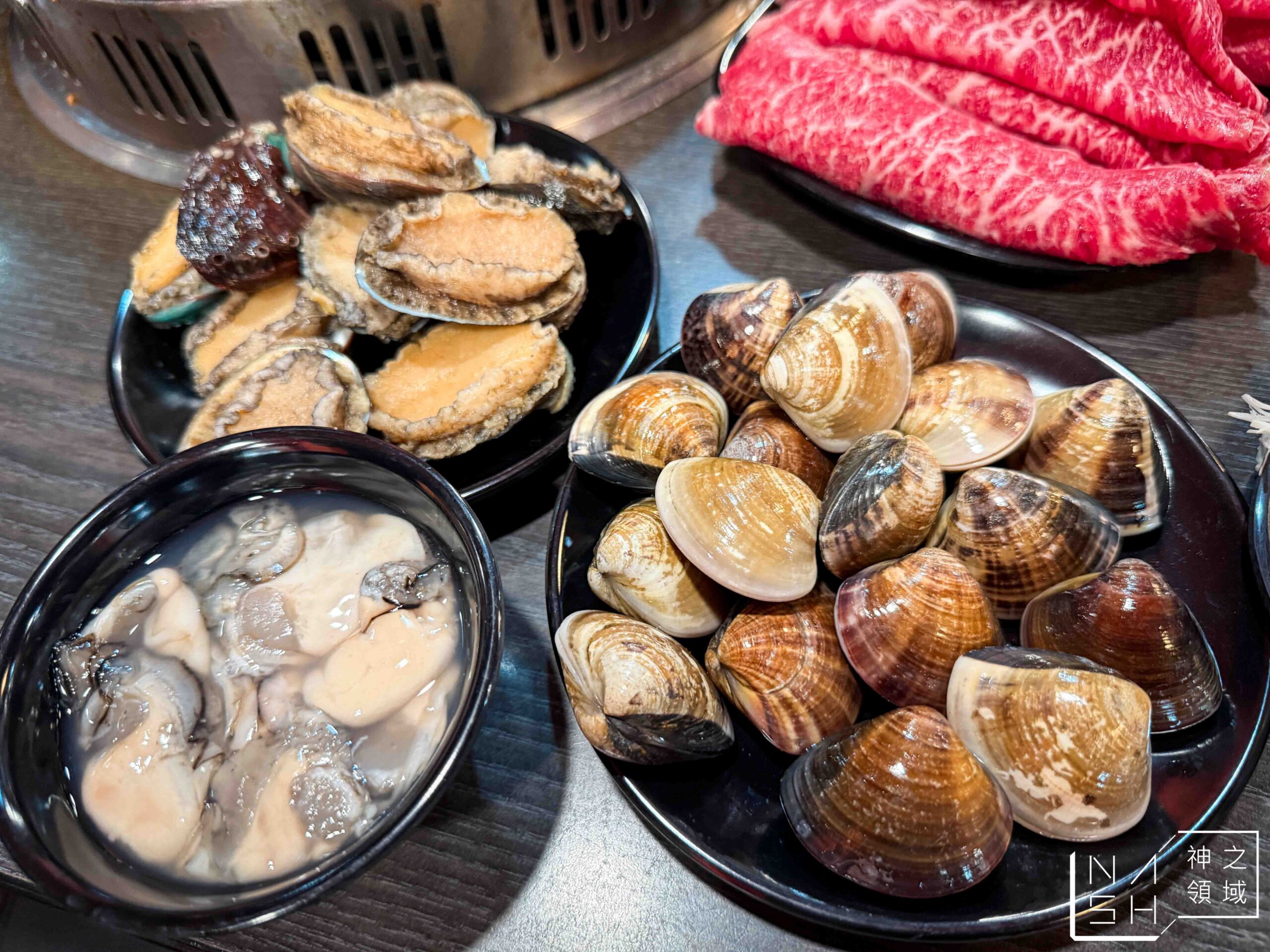 皇家帝國麻辣火鍋吃到飽