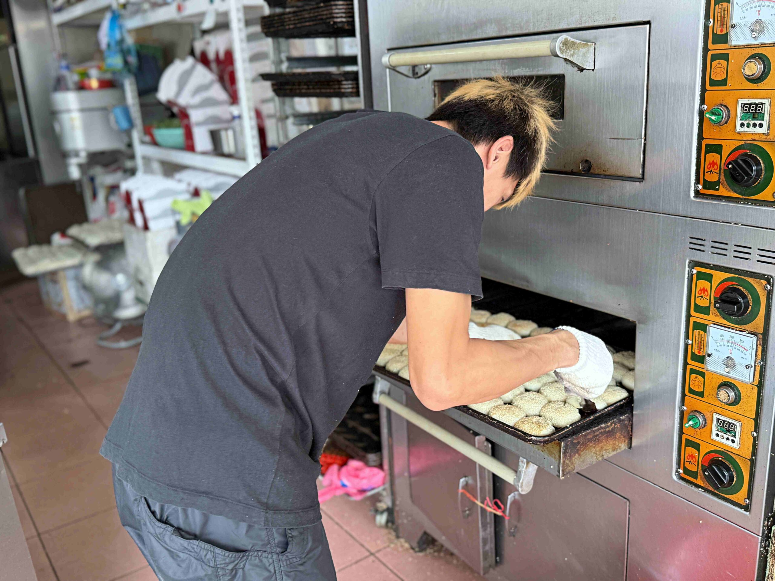 萬大蟹殼黃碳烤燒餅店