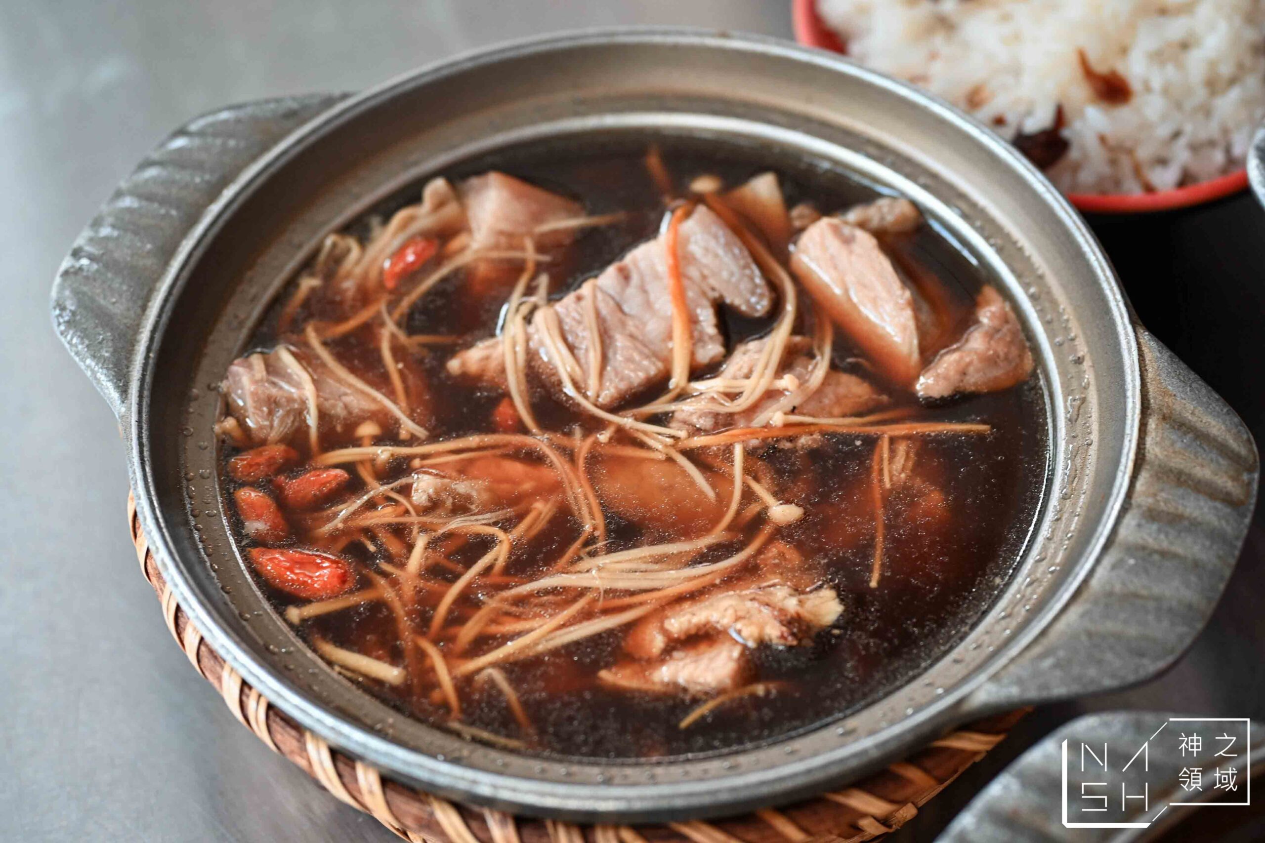 萬得富爸爸肉骨茶王中王
