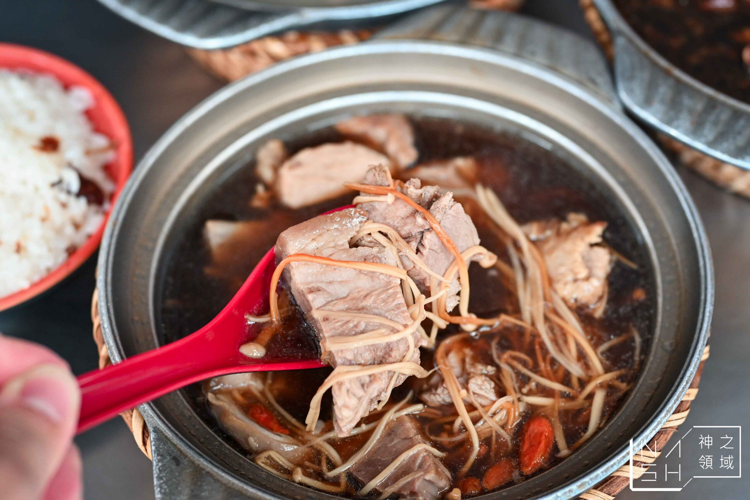萬得富爸爸肉骨茶王中王