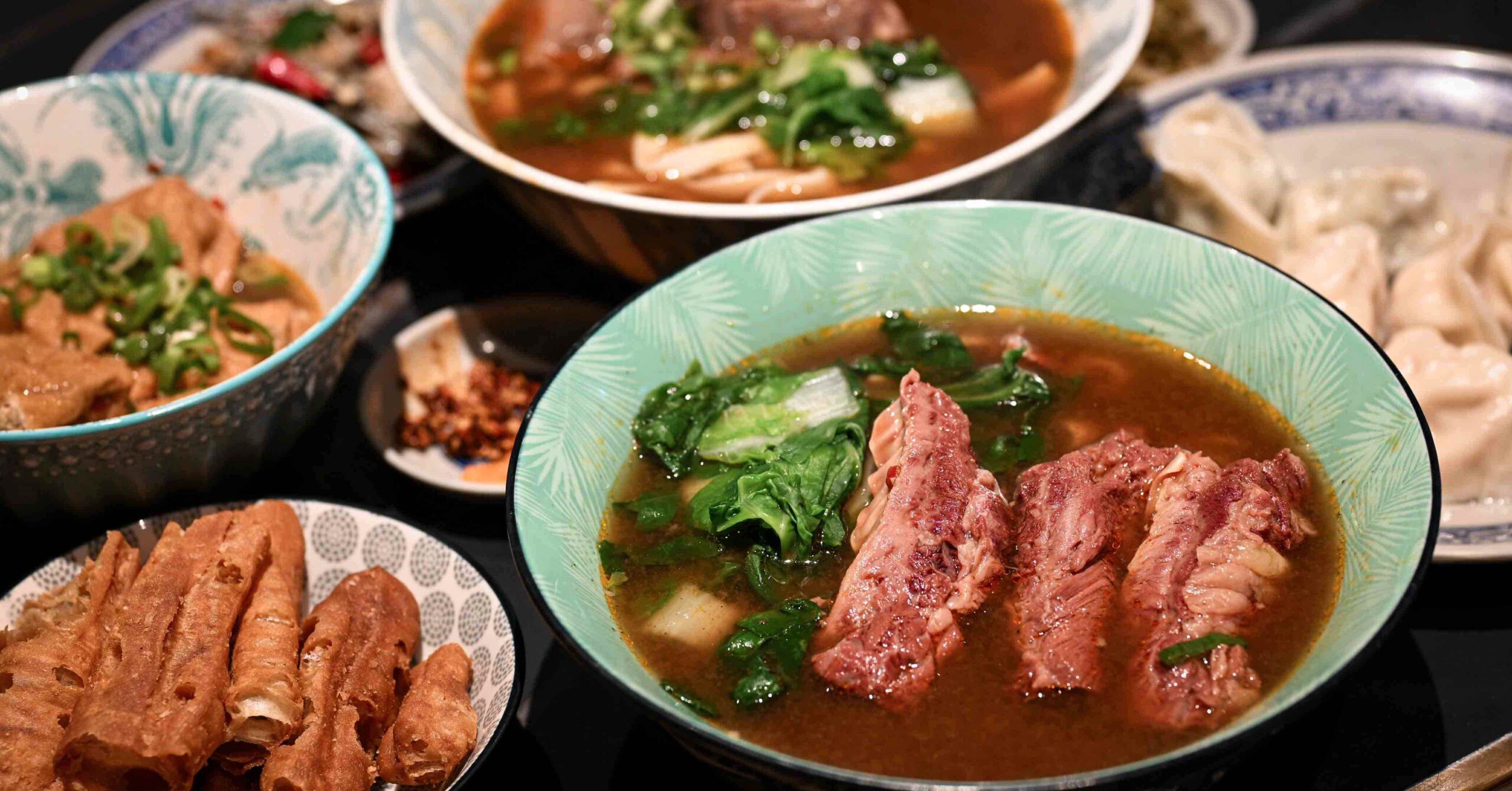 【新莊美食推薦】丁古牛肉麵｜外觀低調卻奪新莊第一牛肉麵寶座！花椒＋牛油是靈魂關鍵