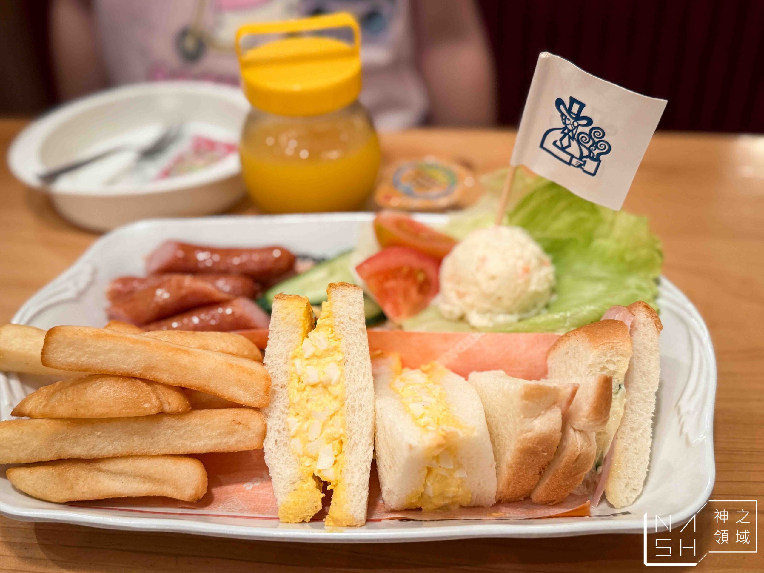 客美多咖啡 Komeda’s Coffee 大塚南口店